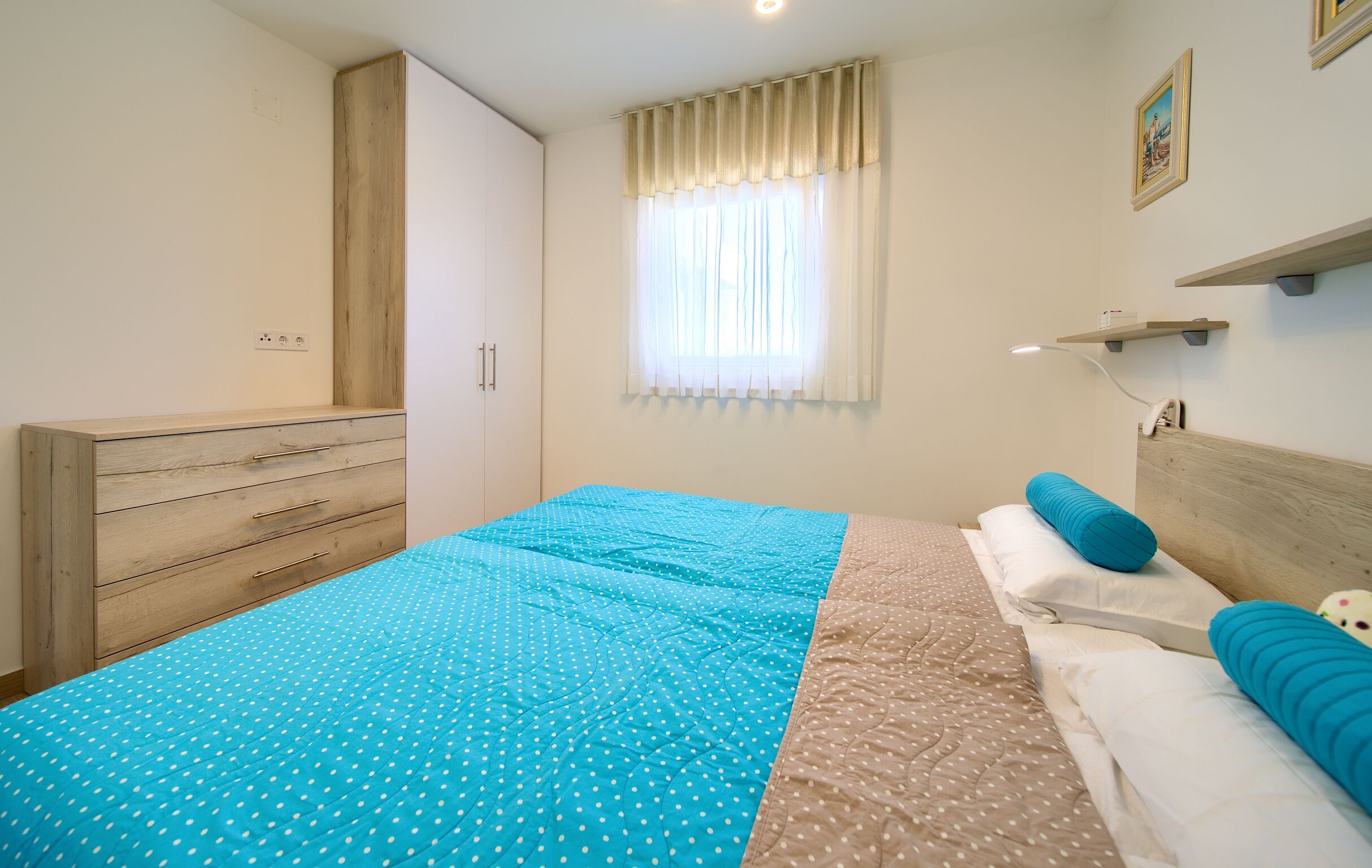 Apartment Crystal Aura 62255-A1