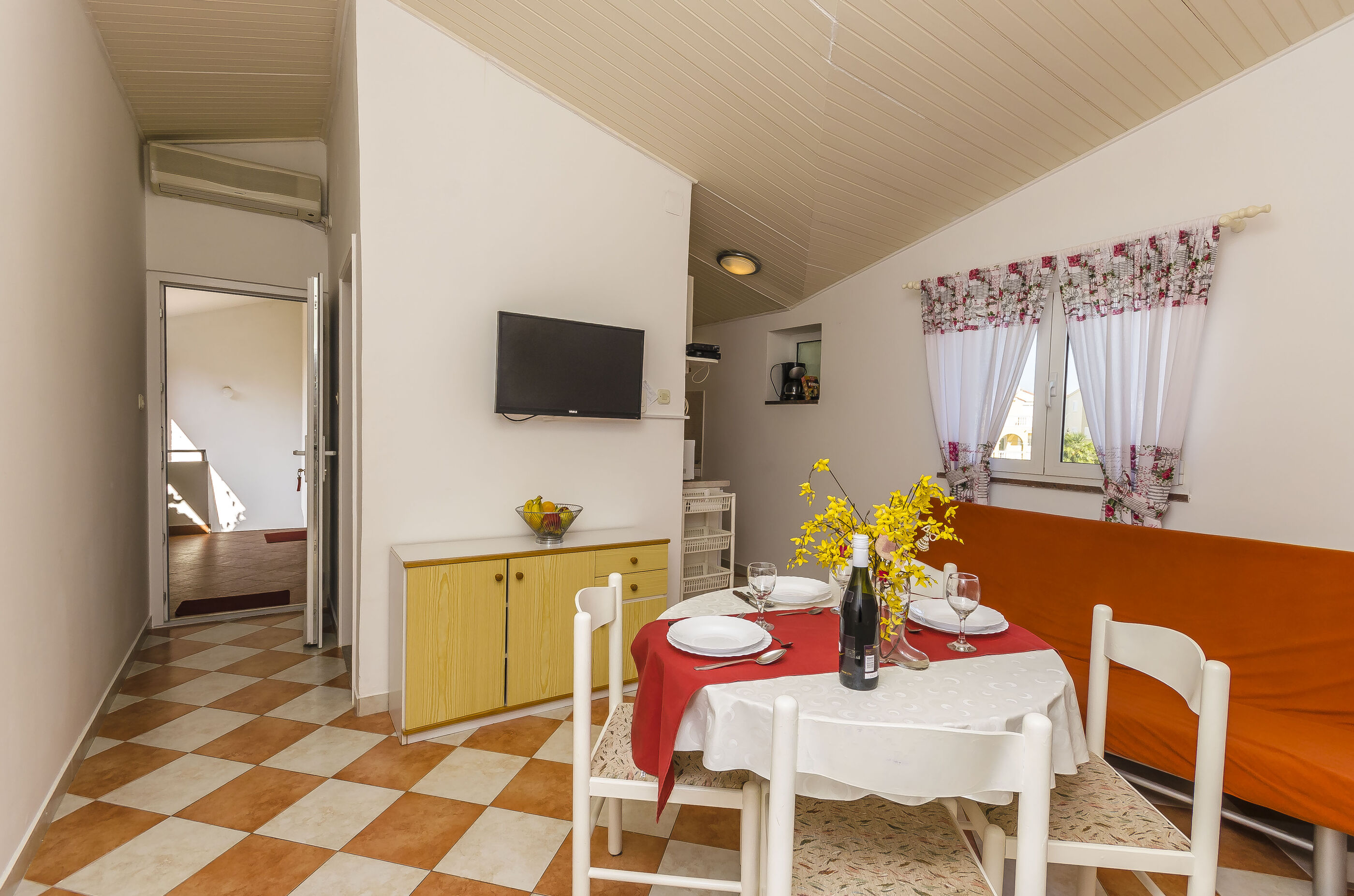 Apartments Manda 11561-A2