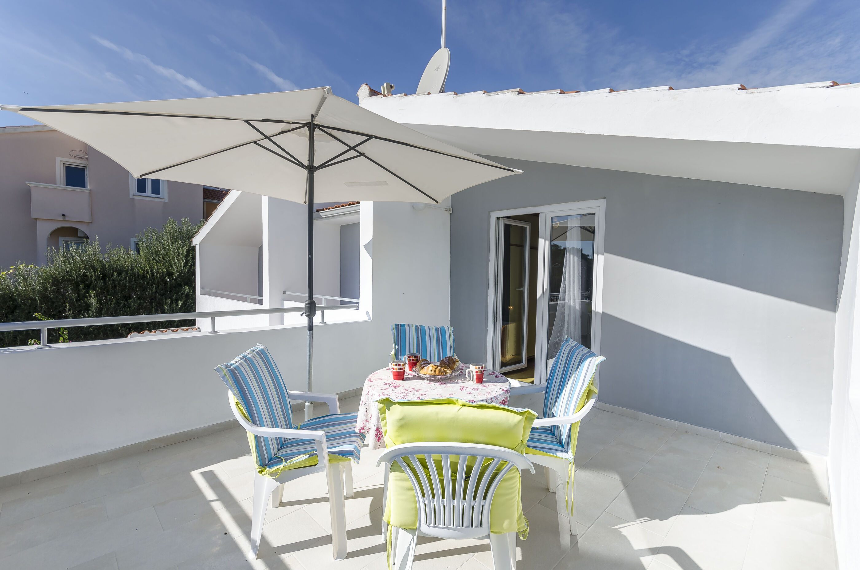 Apartments Manda 11561-A2