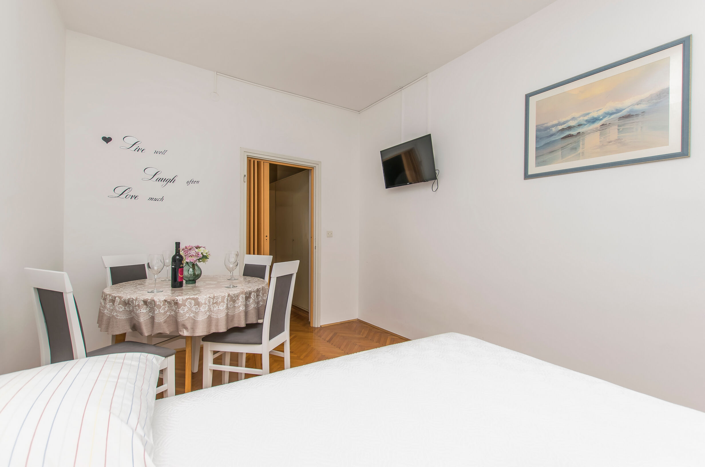 Apartment and Rooms Franka 79351-A1