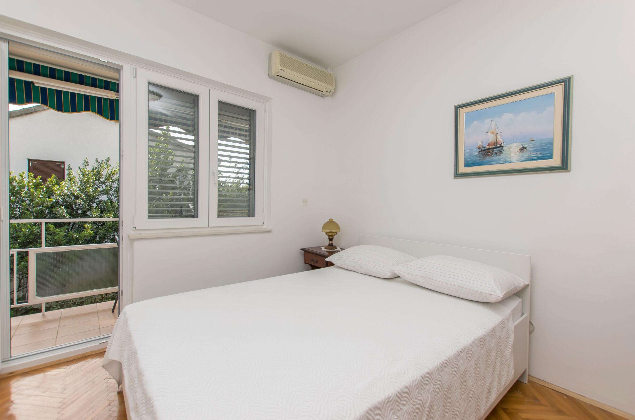 Apartment and Rooms Franka 79351-A1