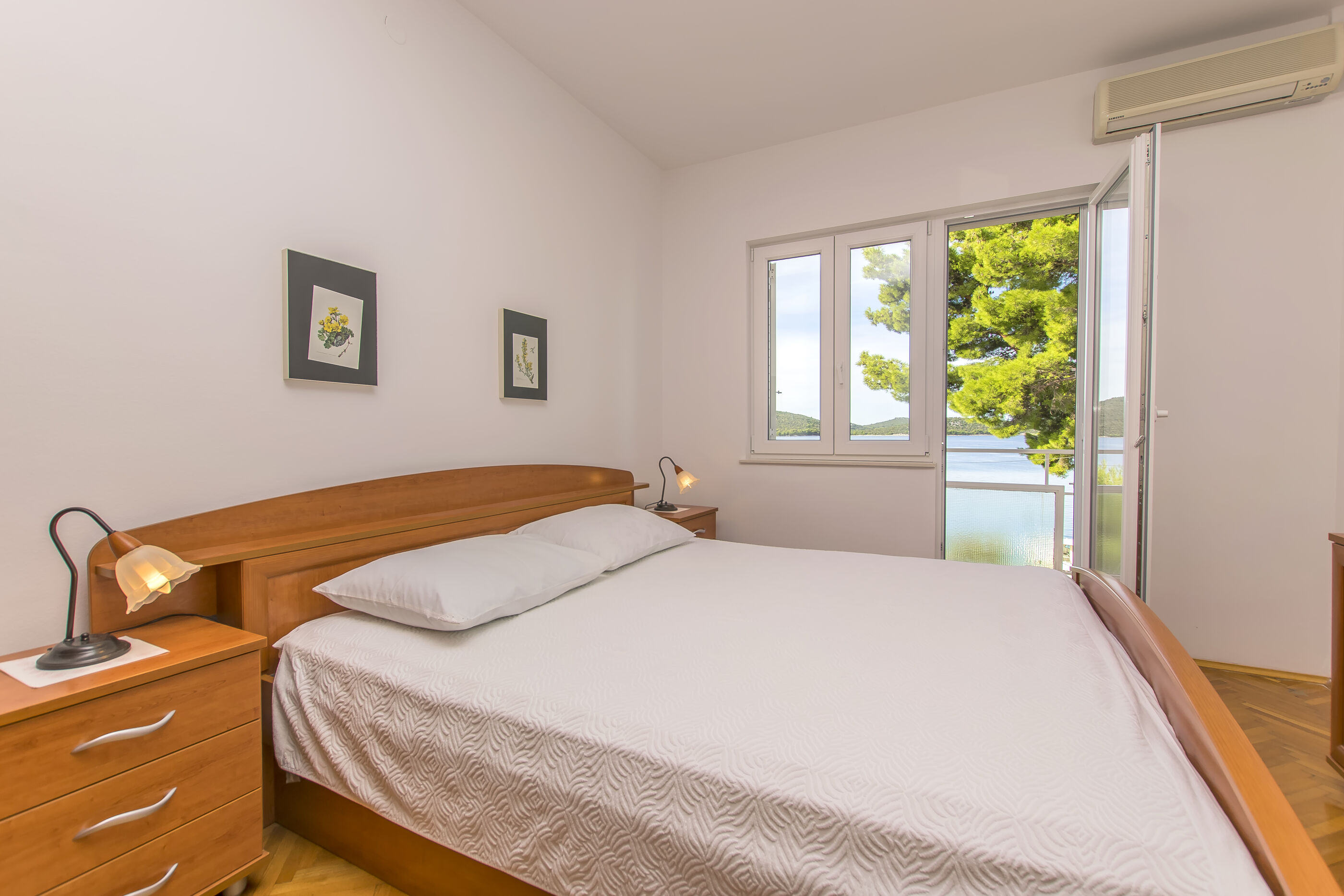 Apartment and Rooms Franka 79351-A2