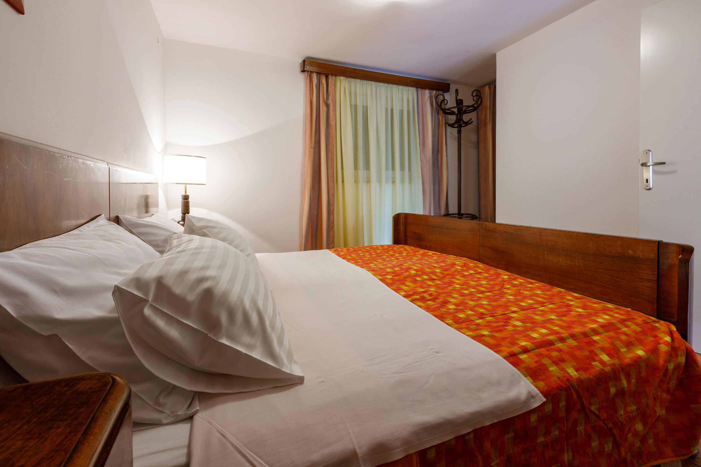 Apartments Lončarić 62761-A1