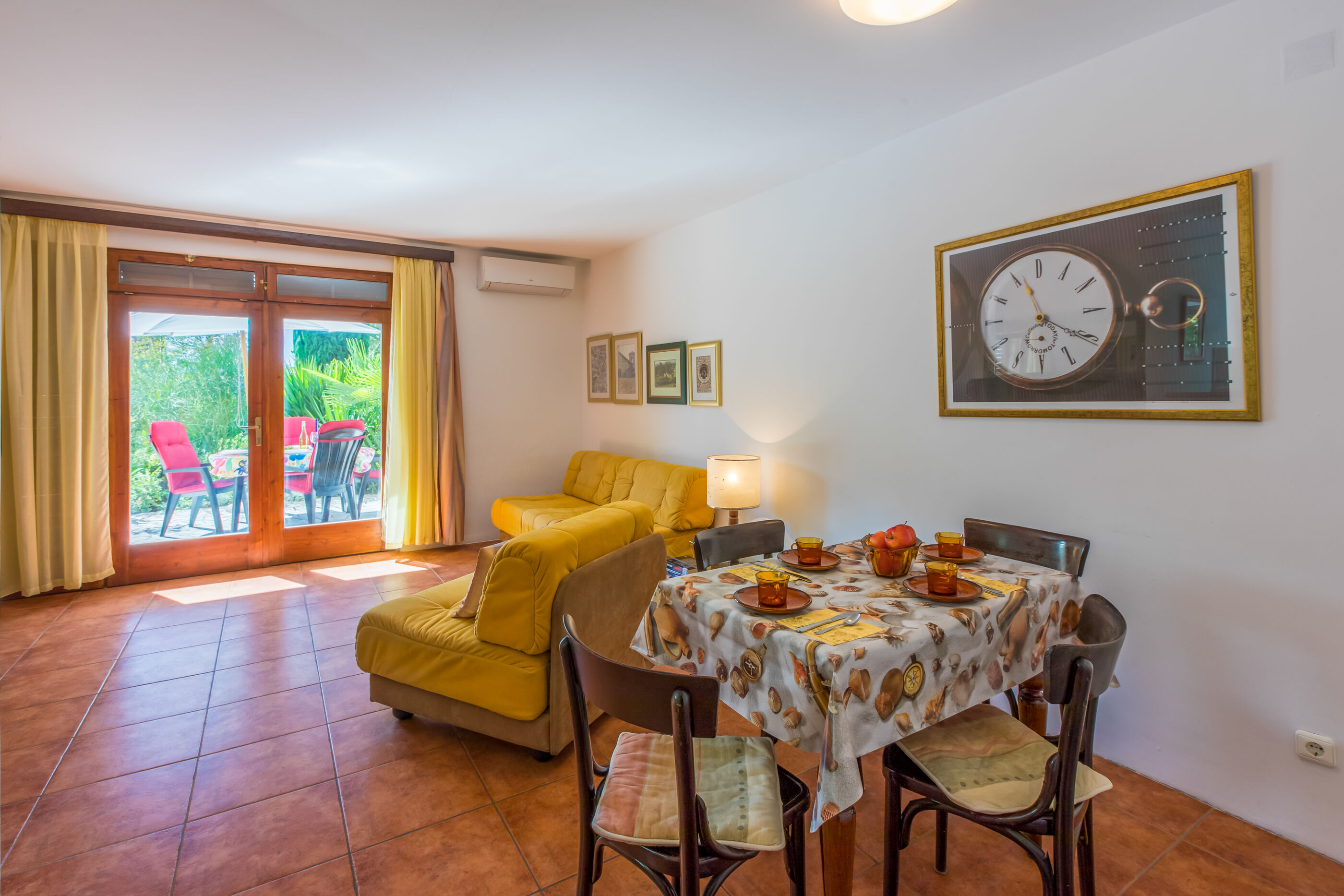 Apartments Lončarić 62761-A1