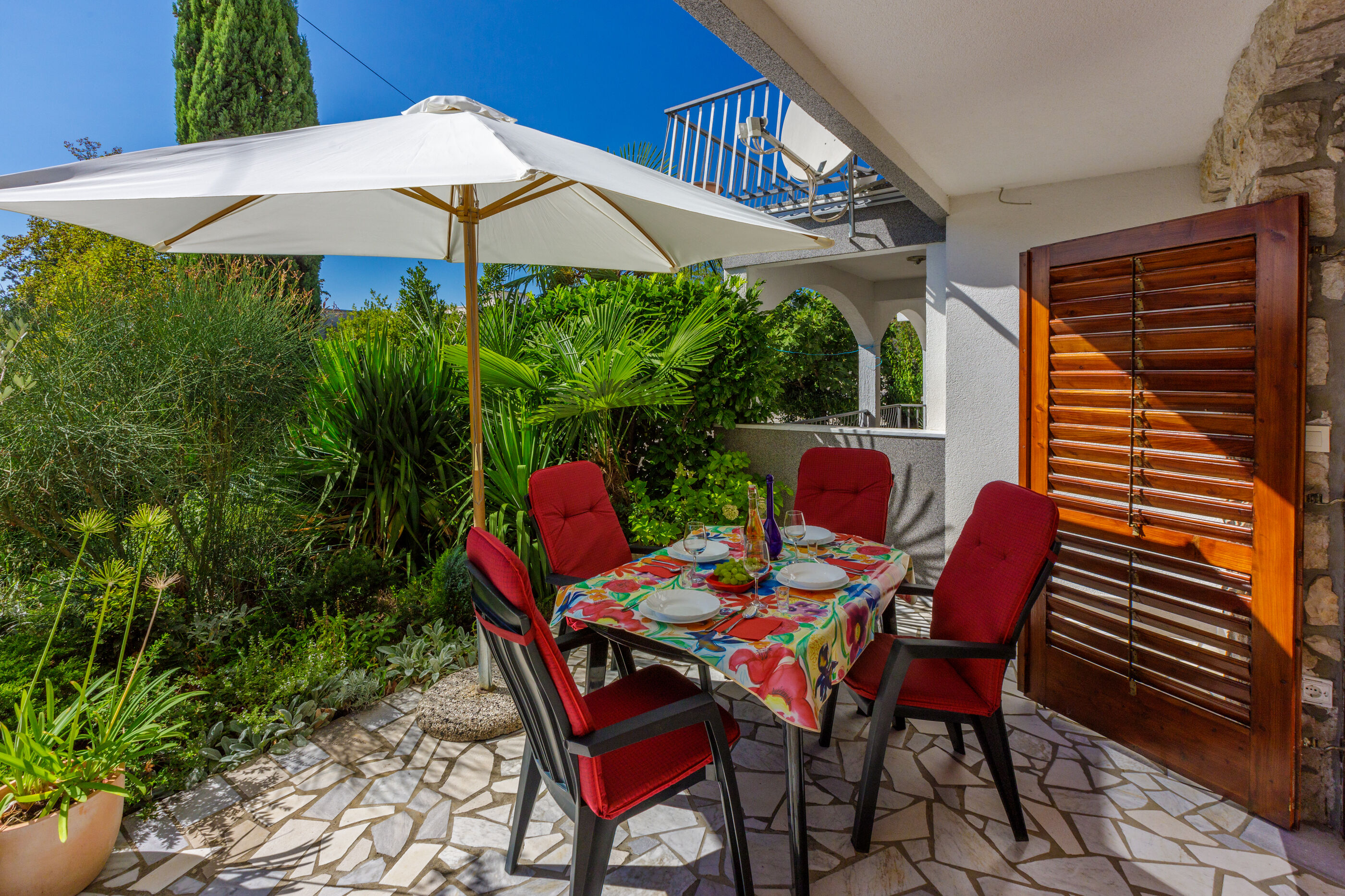 Apartments Lončarić 62761-A1