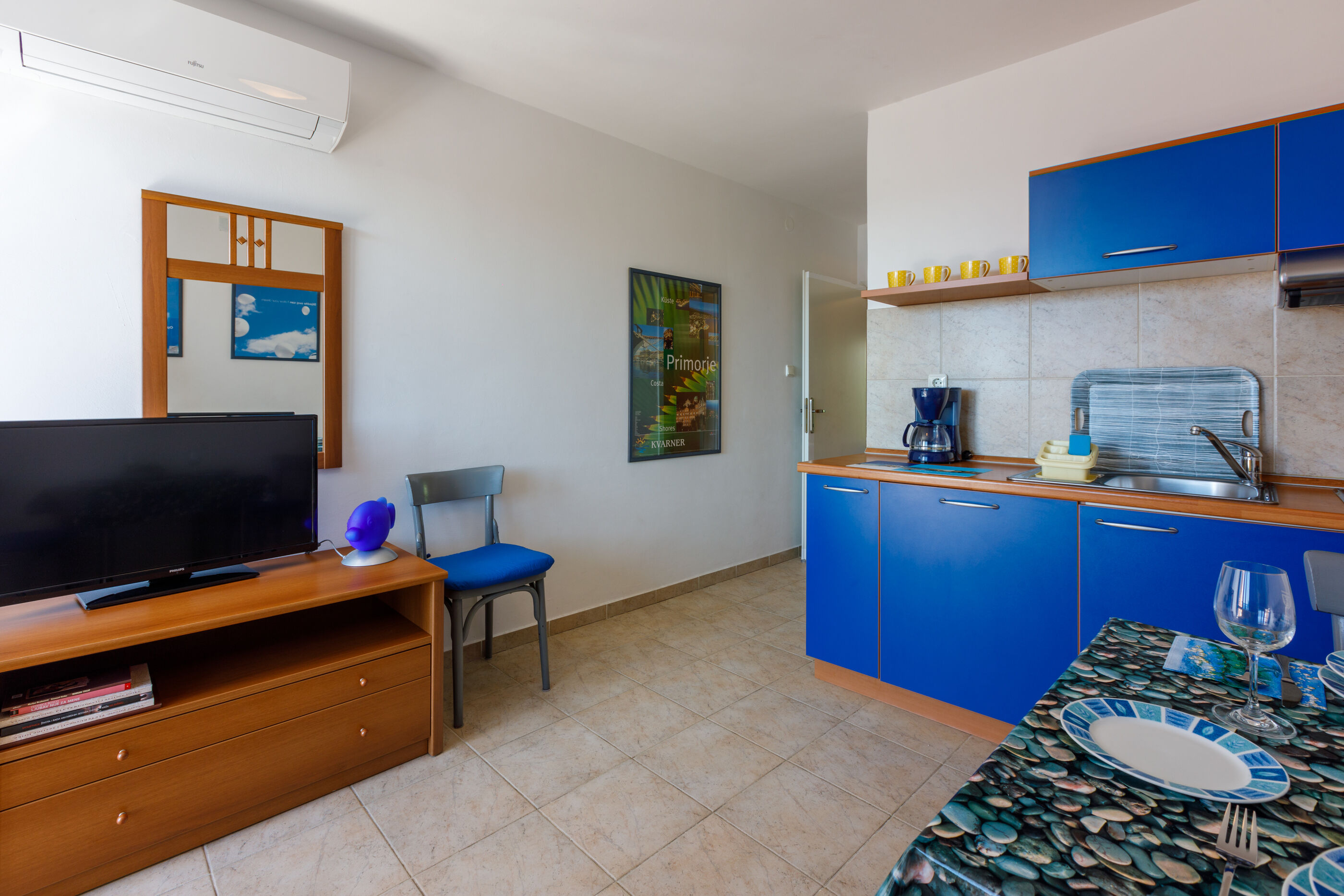 Apartments Lončarić 62761-A2