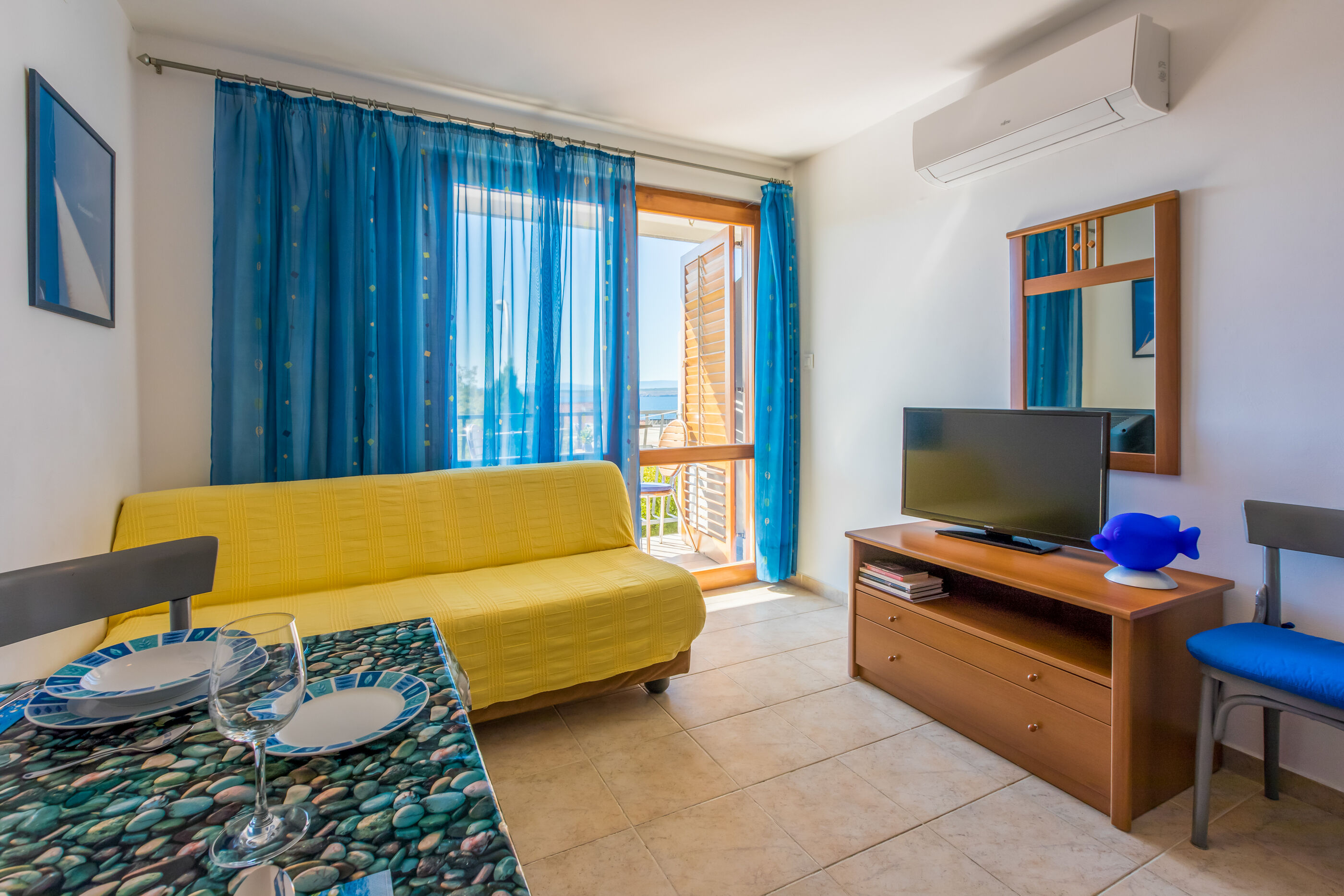 Apartments Lončarić 62761-A2