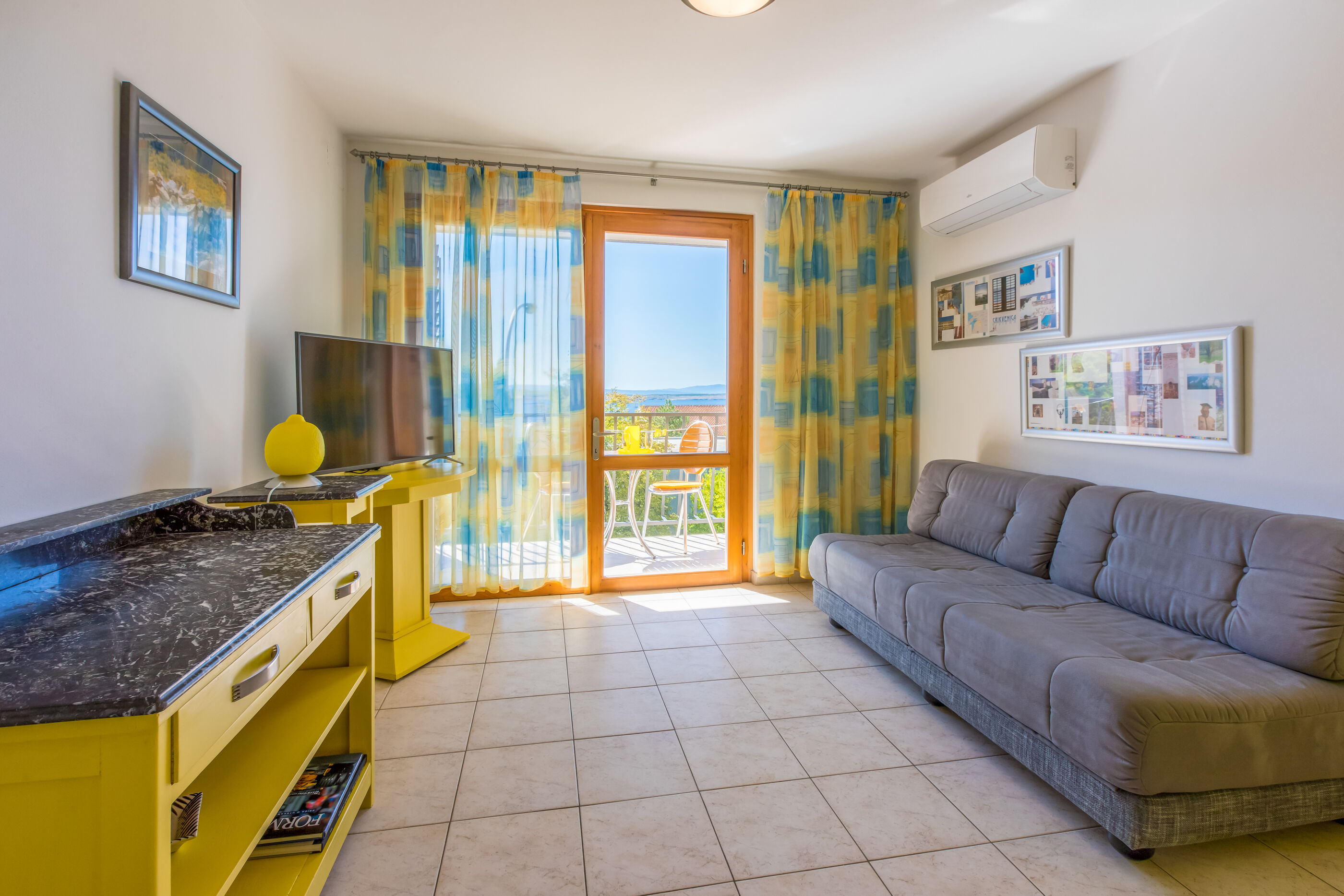 Apartments Lončarić 62761-A3