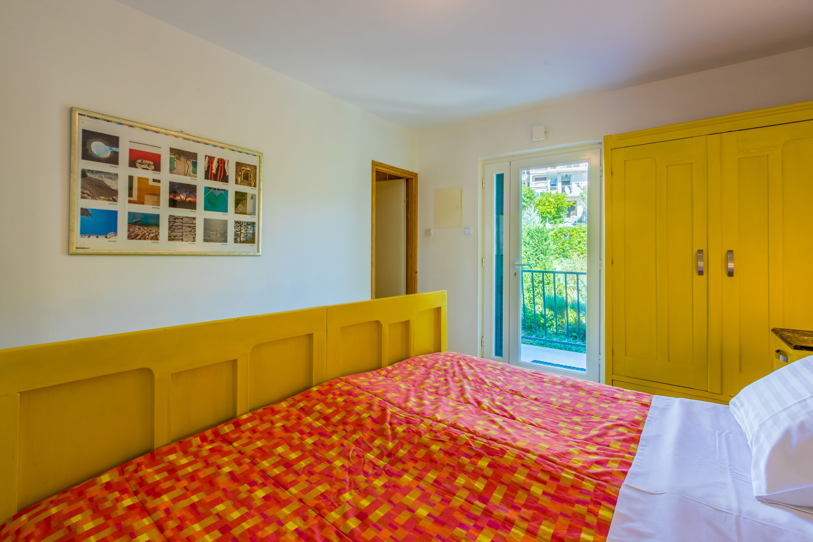 Apartments Lončarić 62761-A3