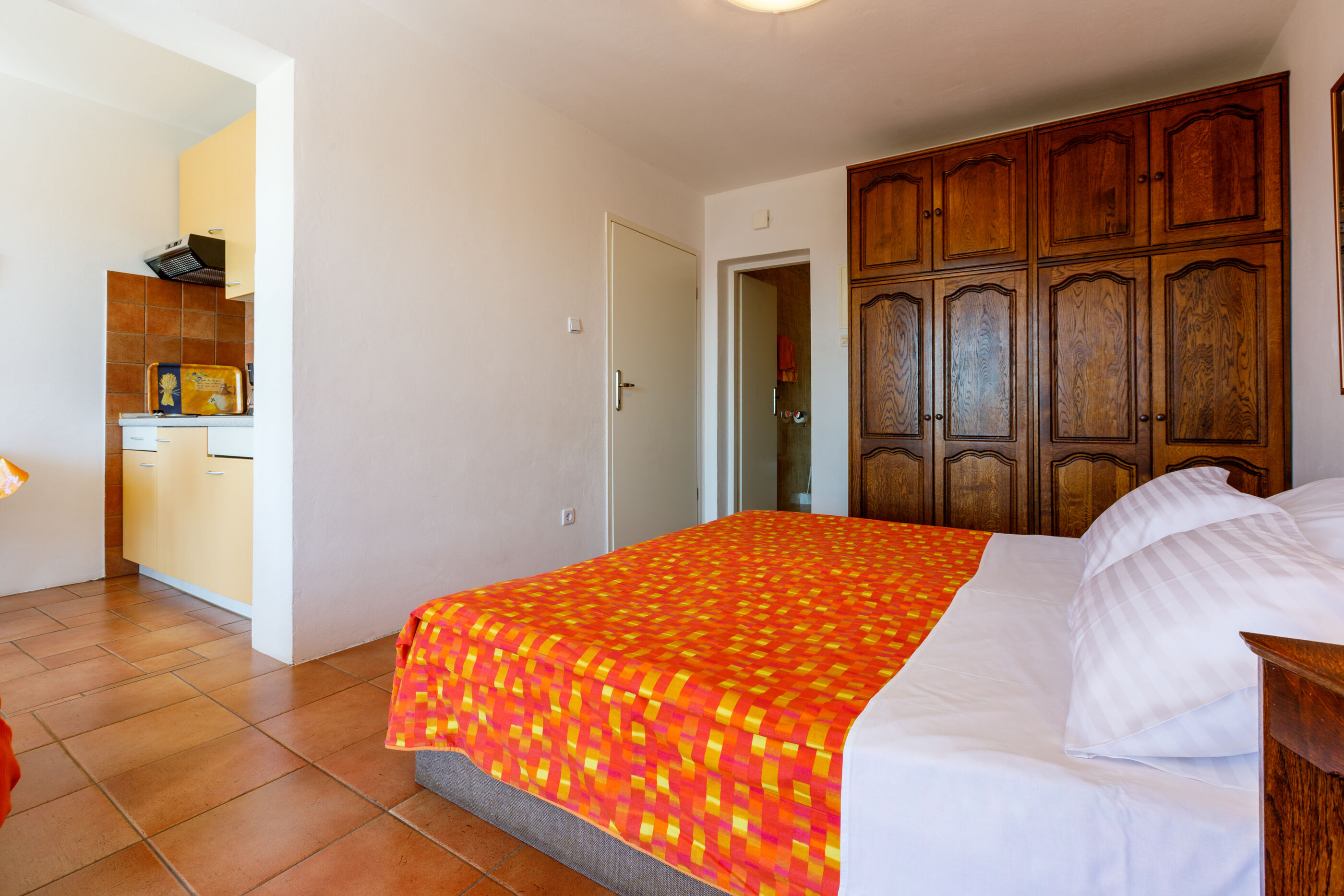 Apartments Lončarić 62761-A4