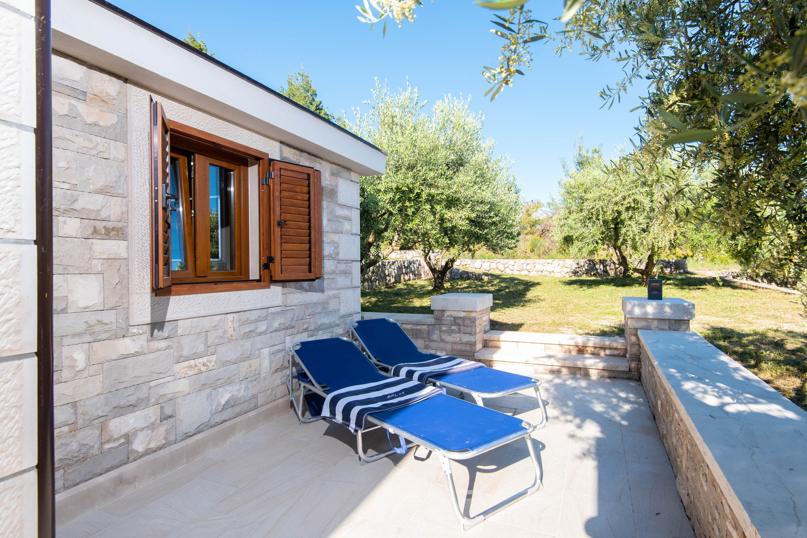 House Little Stone House 21523-K1