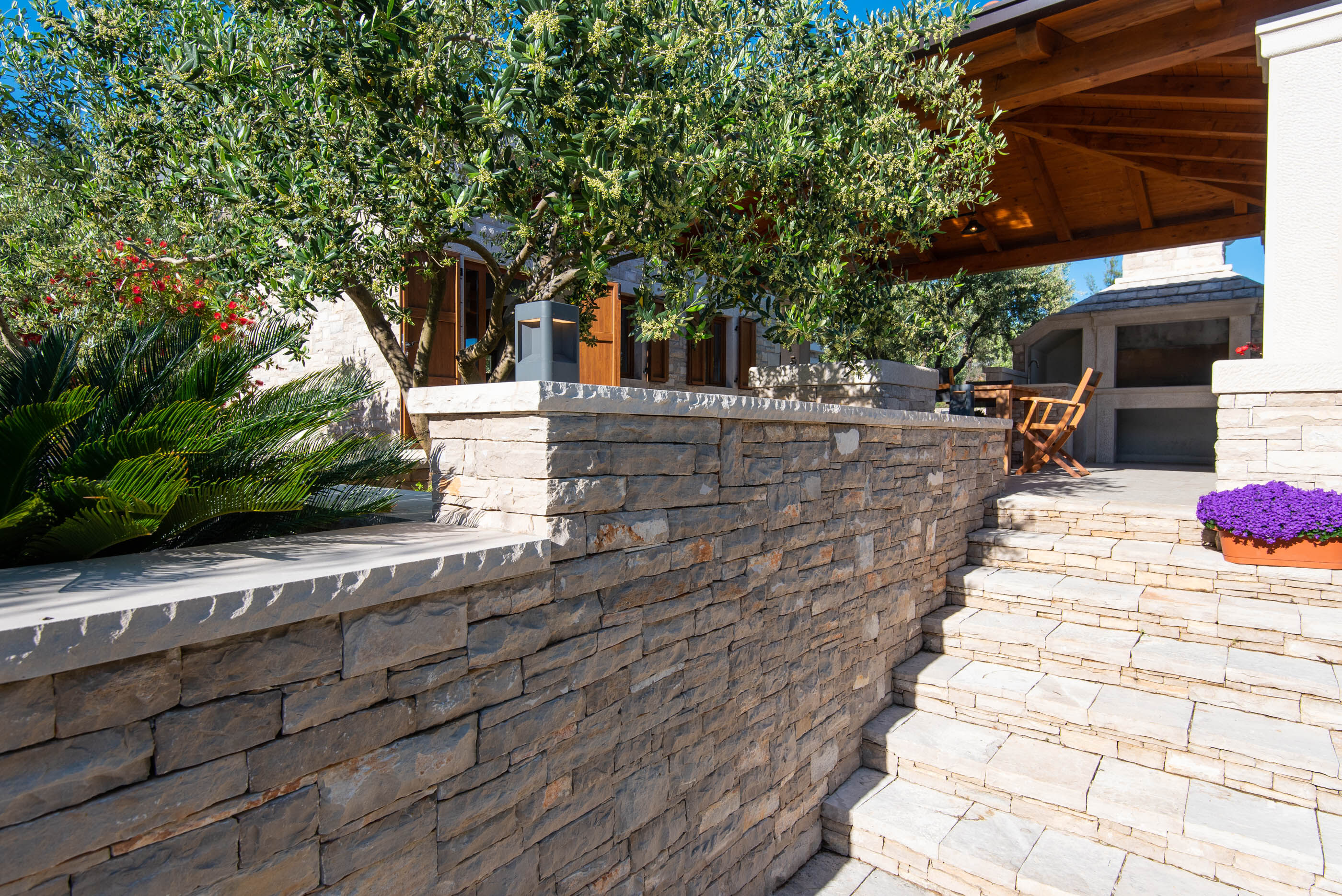 House Little Stone House 21523-K1