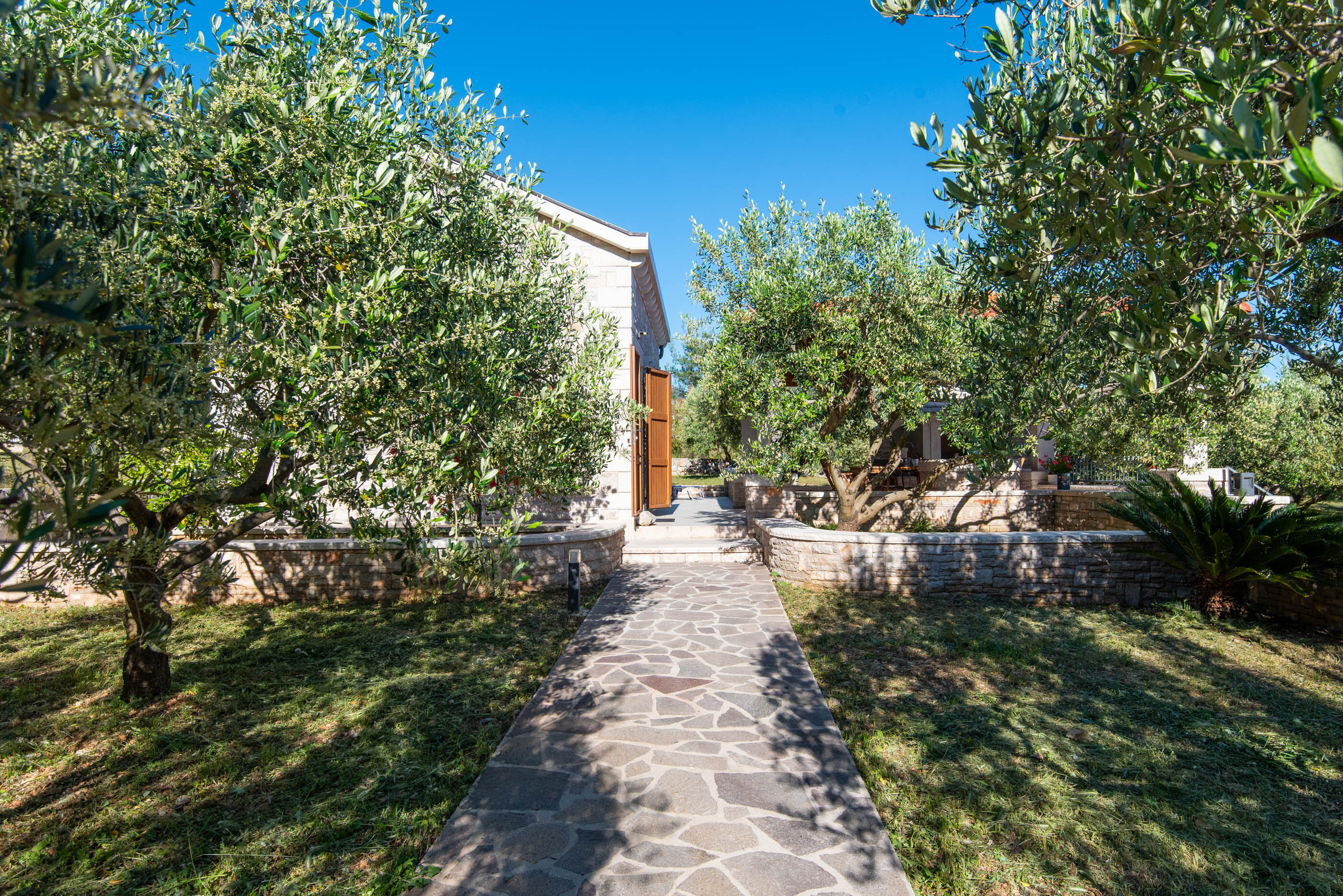 House Little Stone House 21523-K1