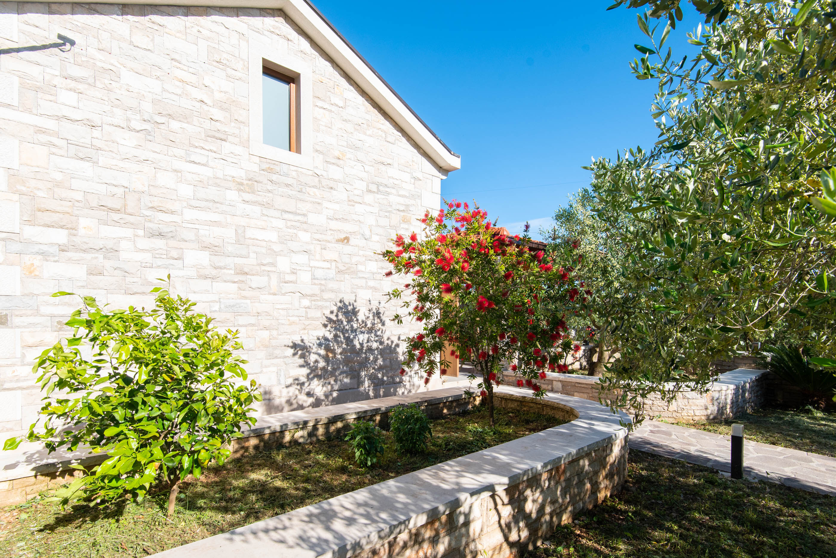 House Little Stone House 21523-K1