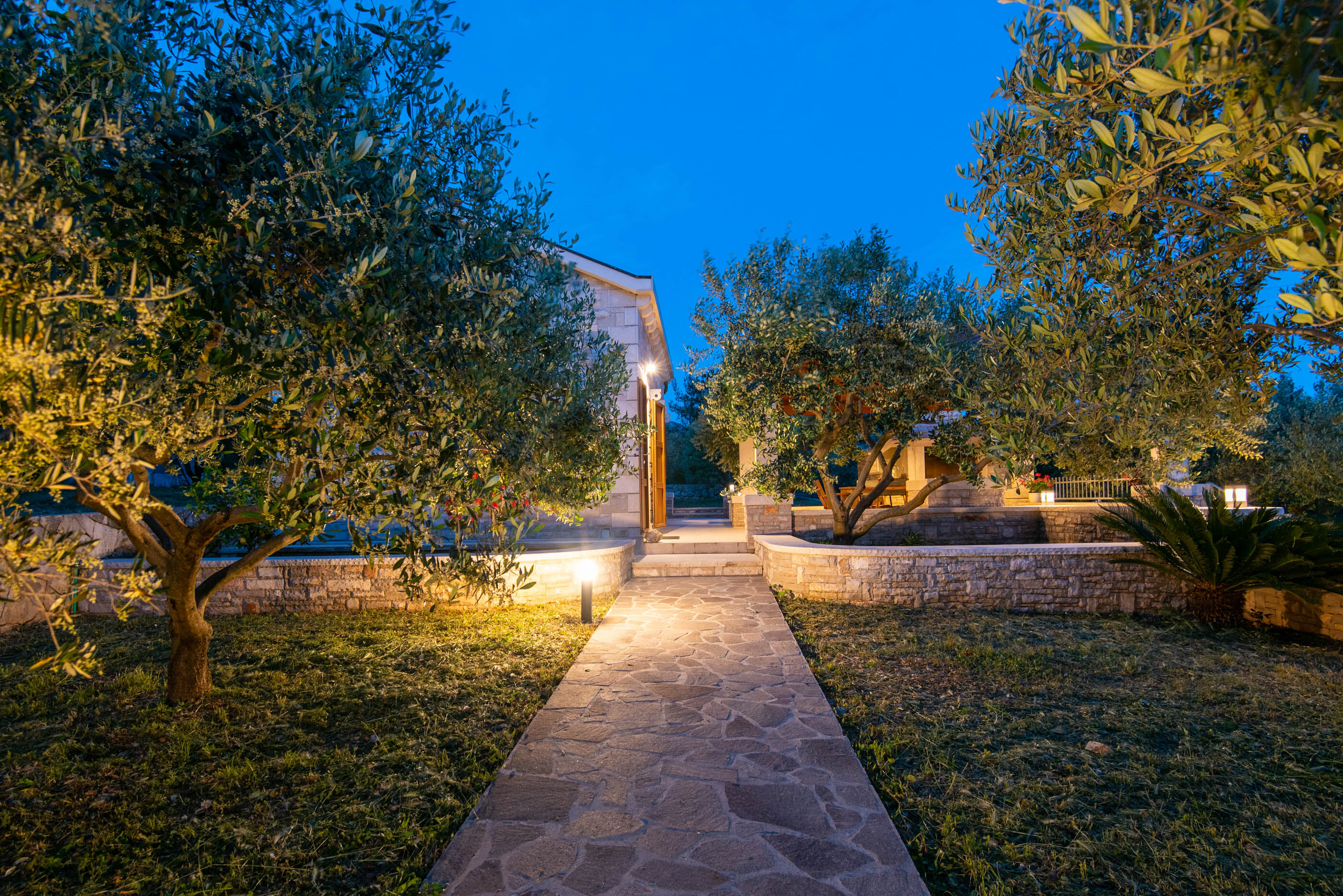 House Little Stone House 21523-K1
