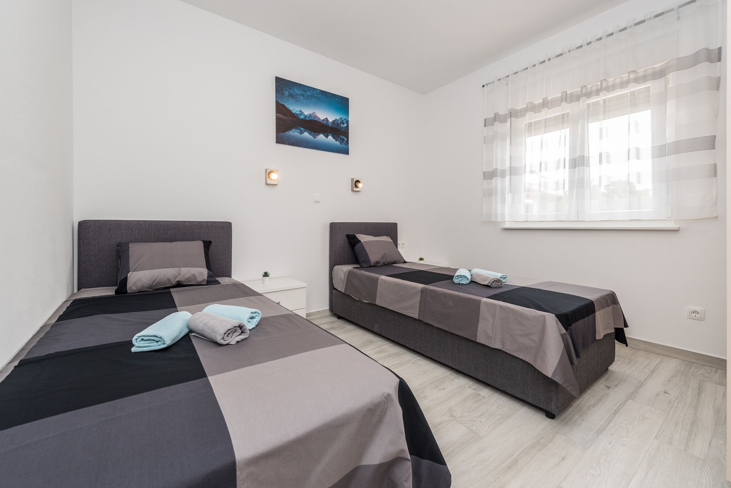 Apartments Bircic 29783-A1