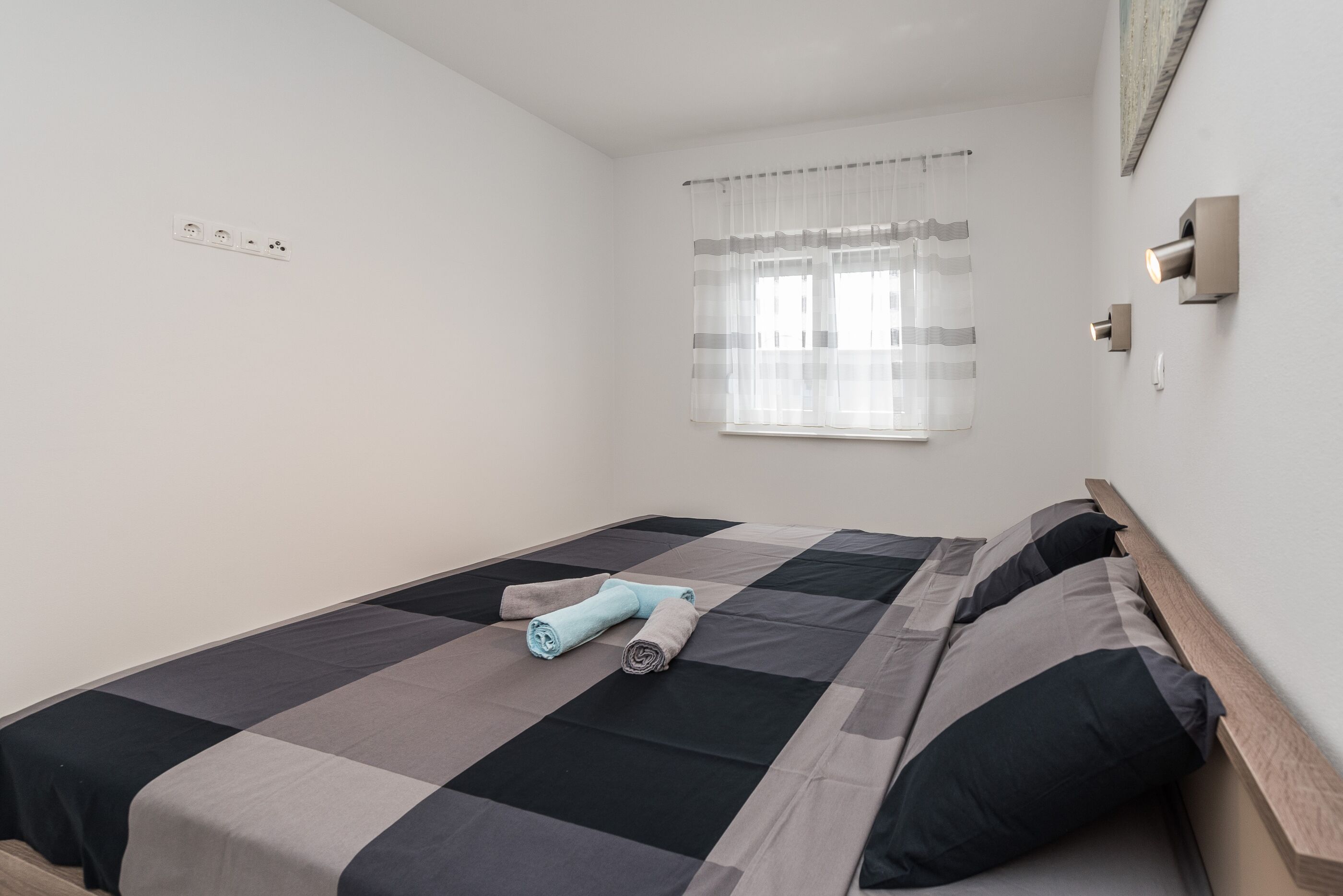 Apartments Bircic 29783-A2