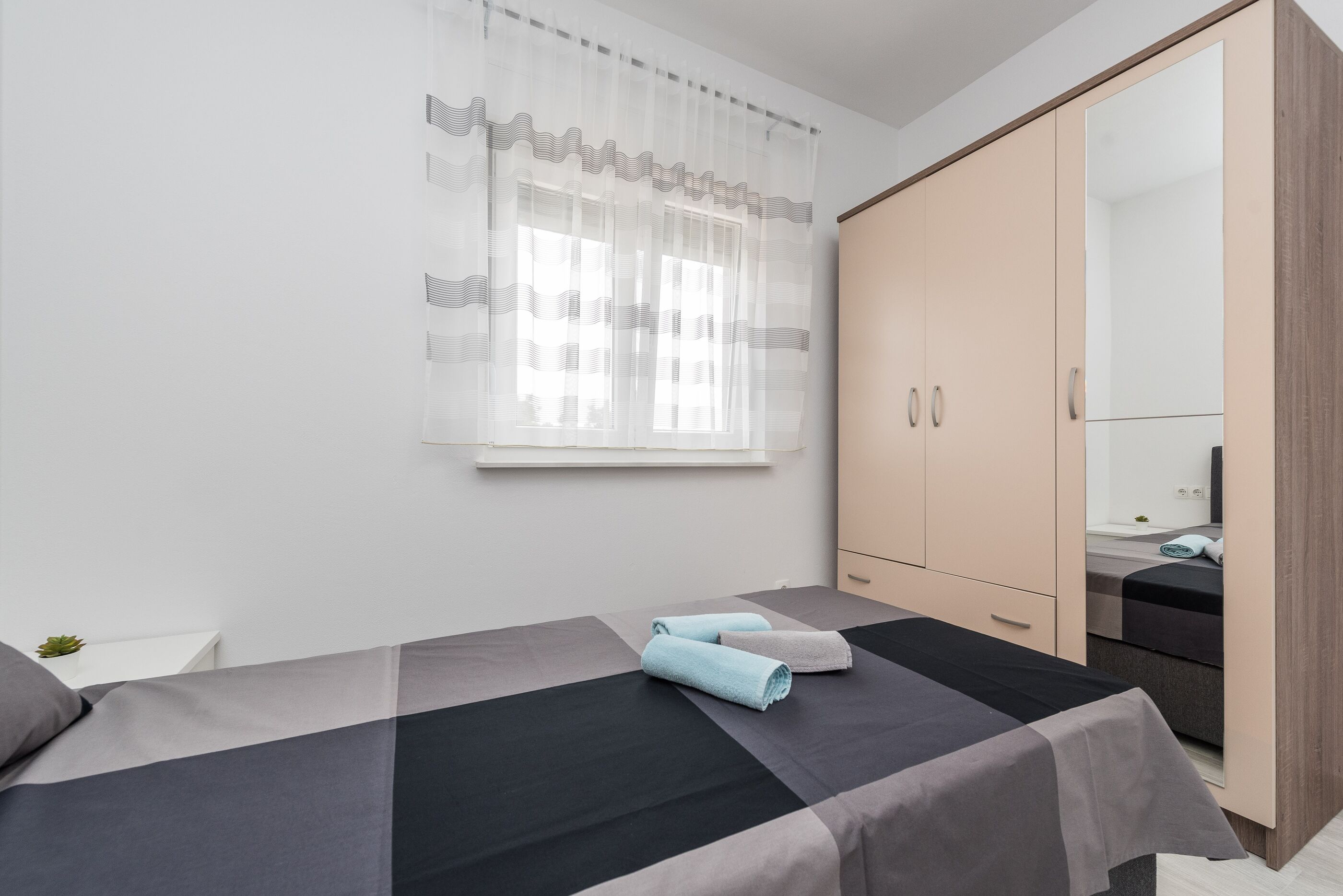 Apartments Bircic 29783-A2