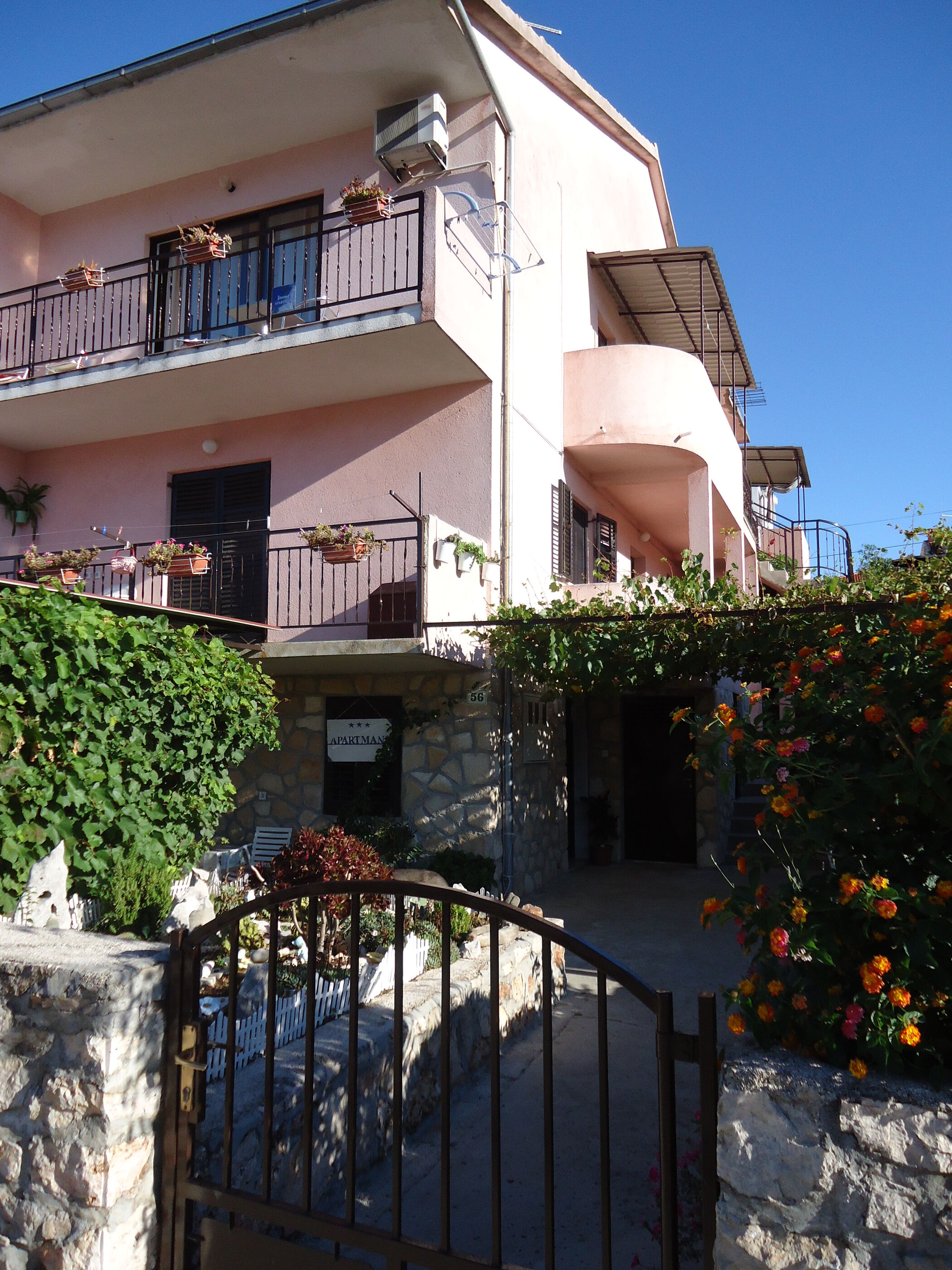 Apartments Zlata 34981-A2