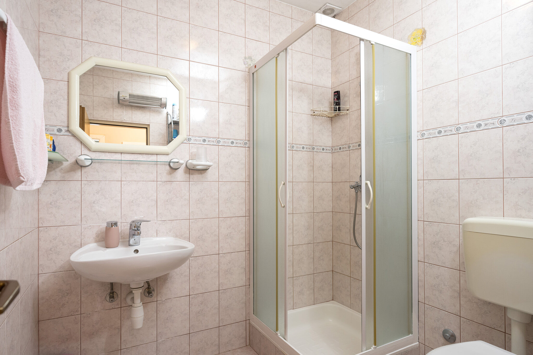 Apartments Zlata 34981-A1