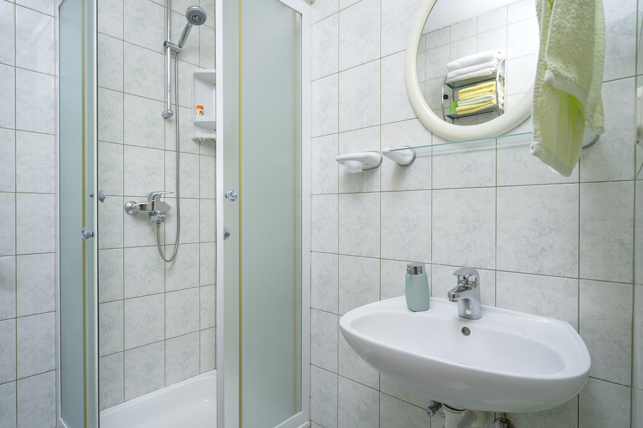 Apartments Zlata 34981-A2