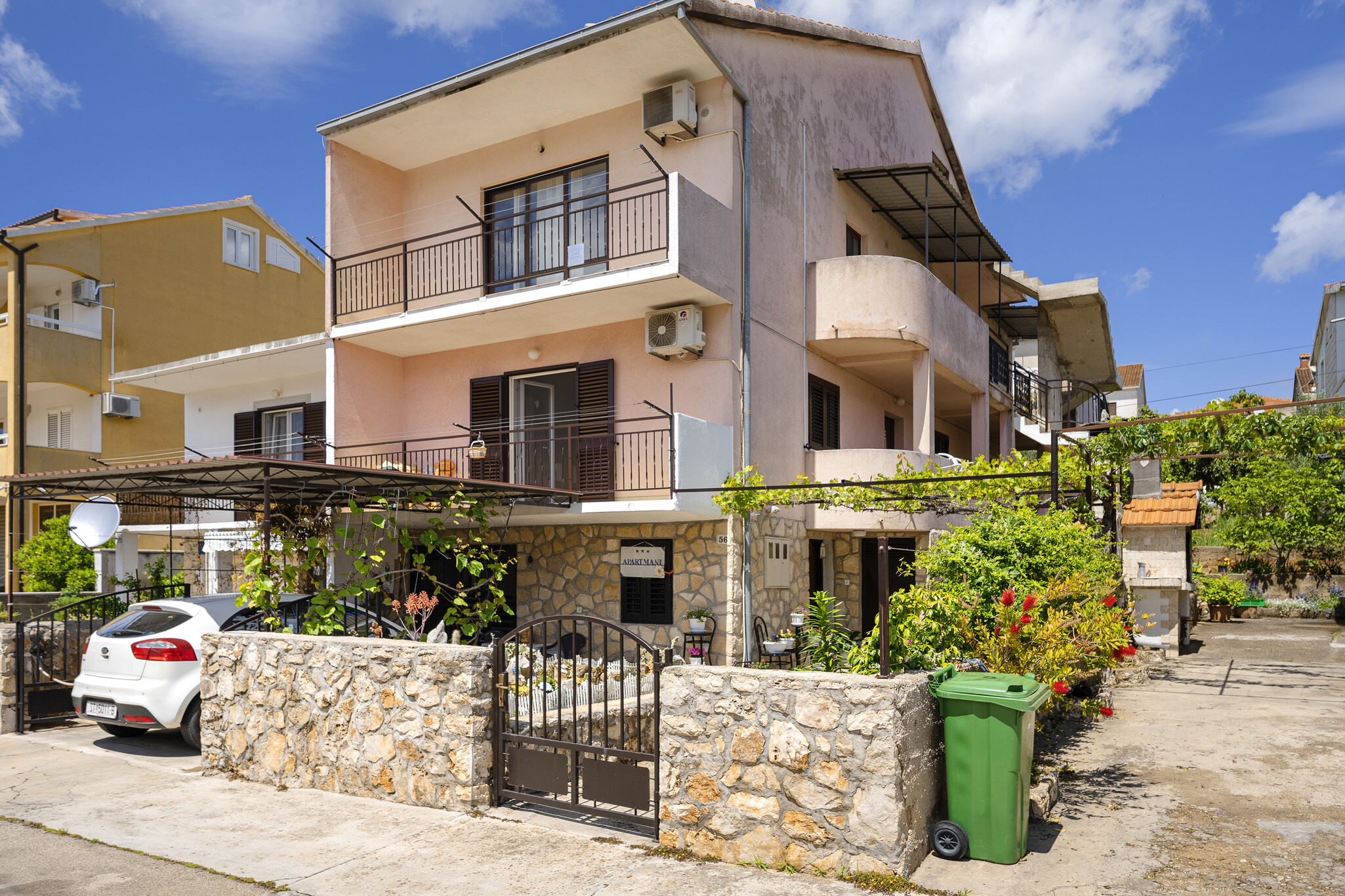 Apartments Zlata 34981-A2