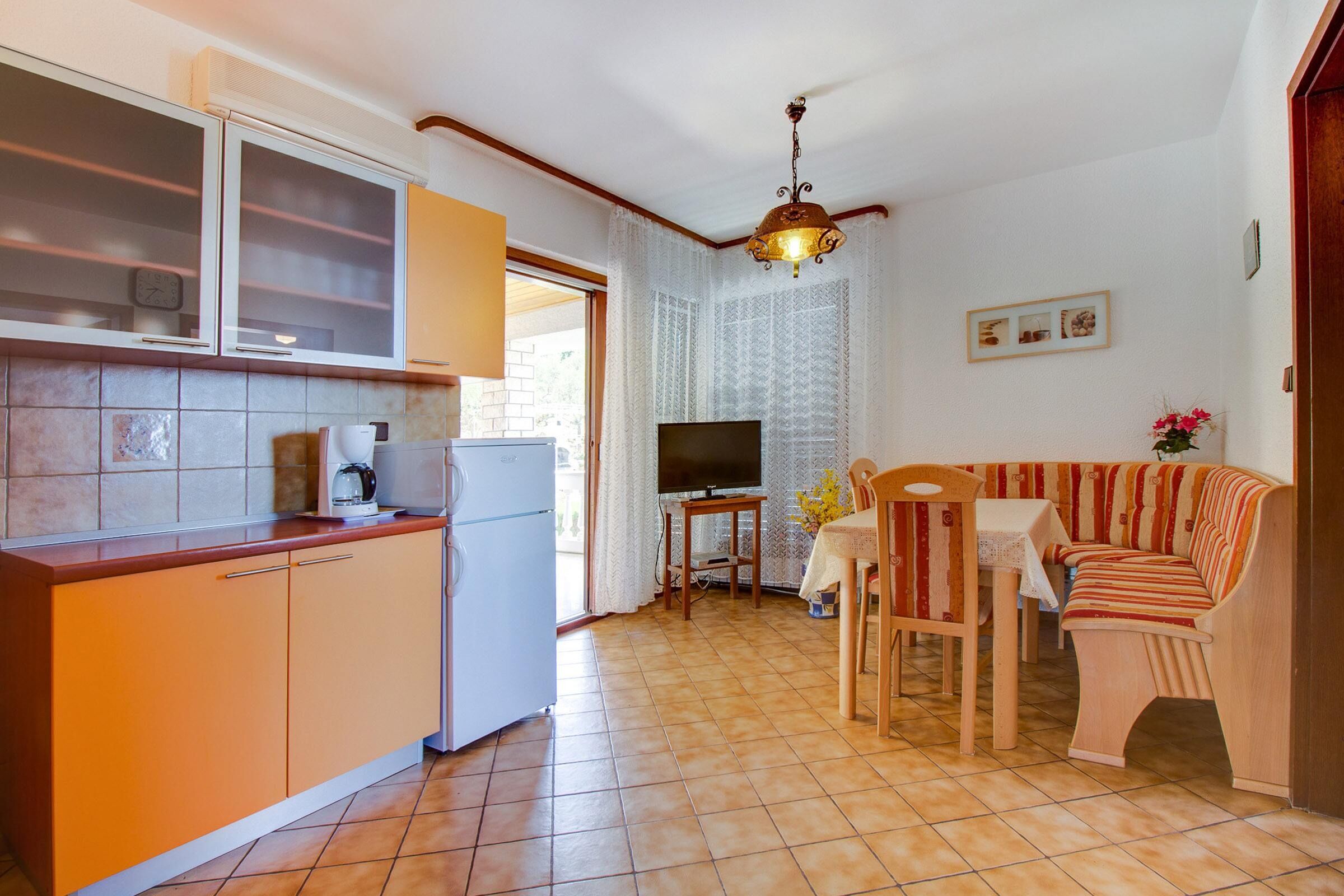 Apartments Tina 17516-A1