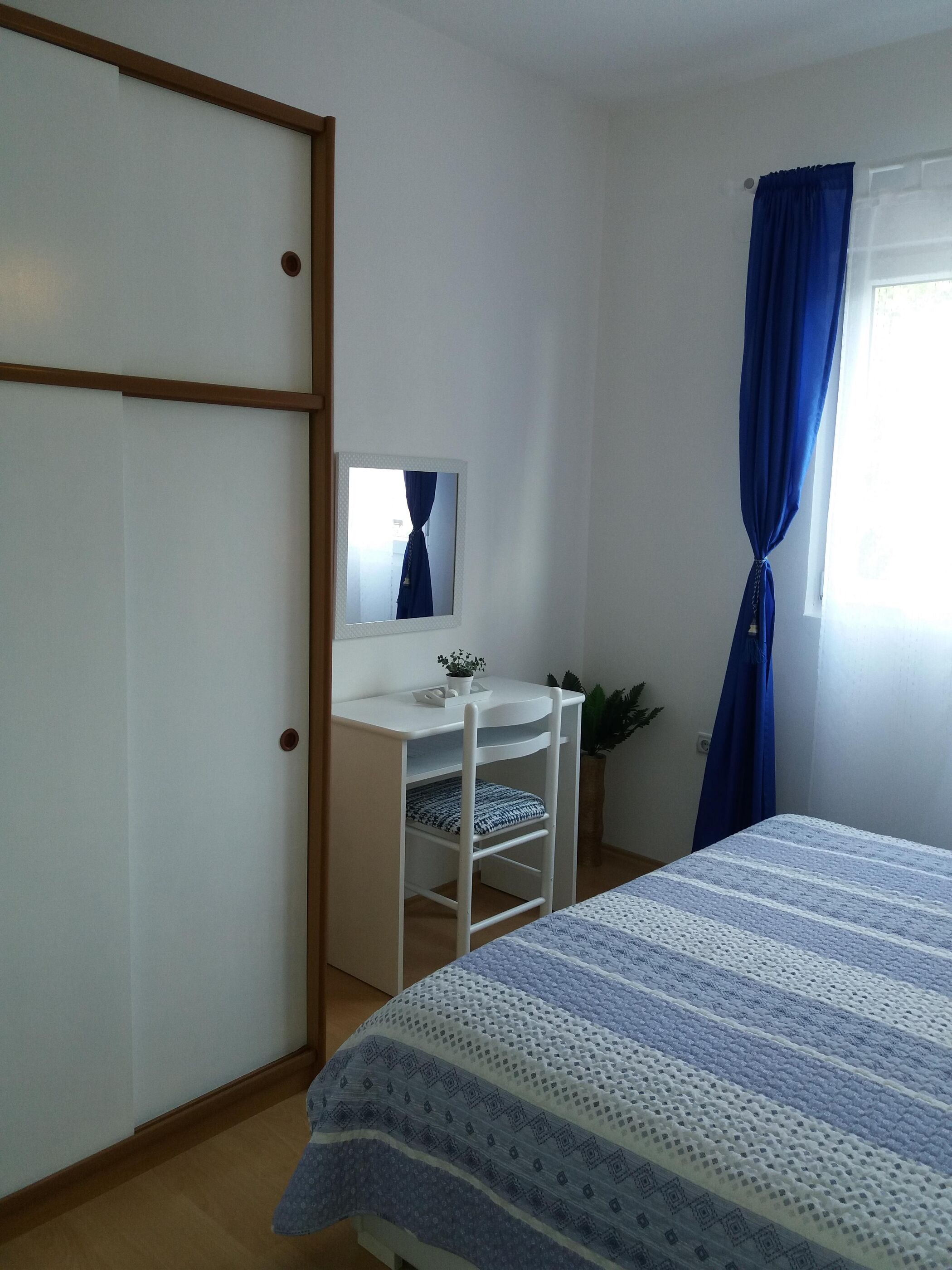 Apartments Mirjana 32121-A2