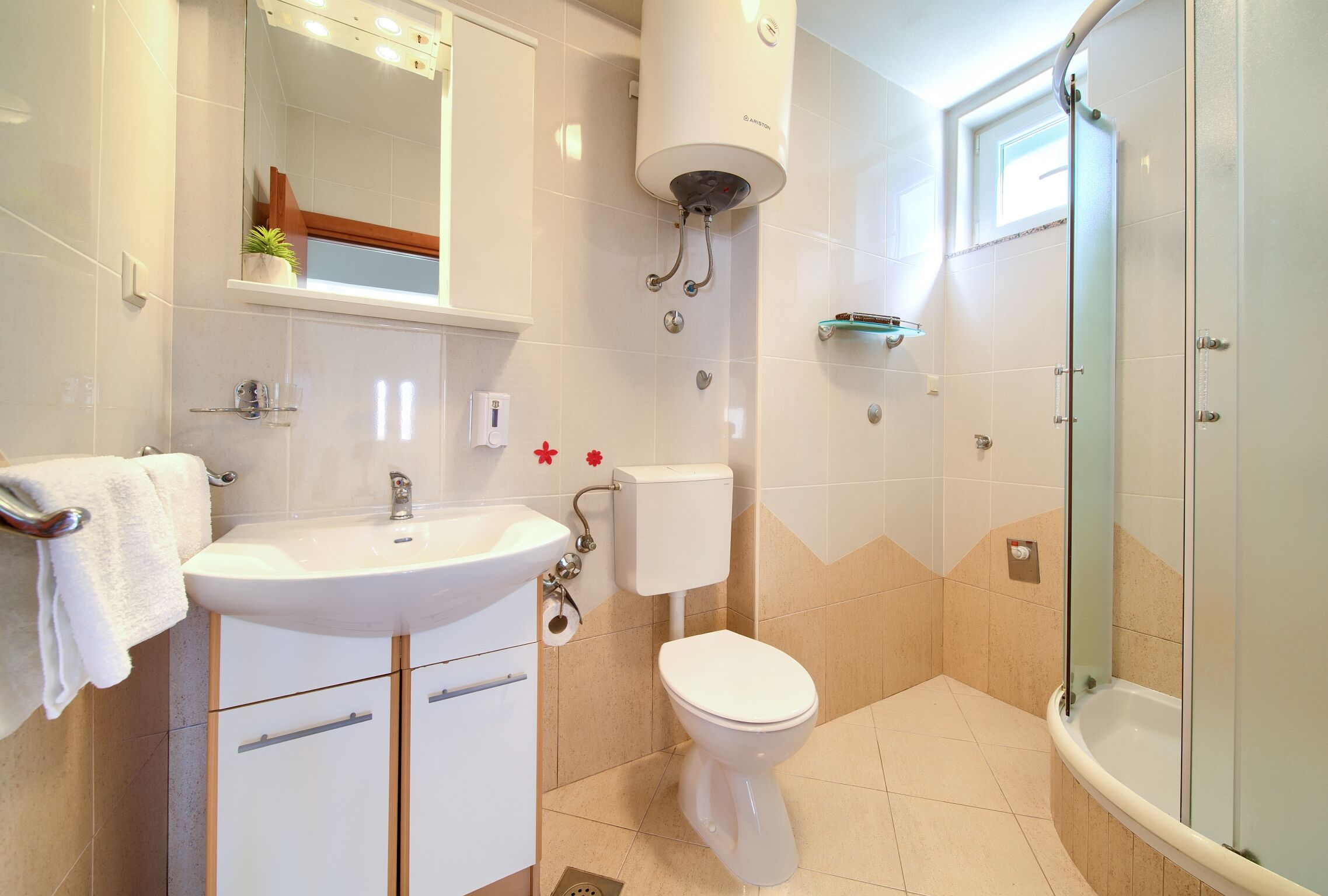 Apartments Jadranka 93993-A1