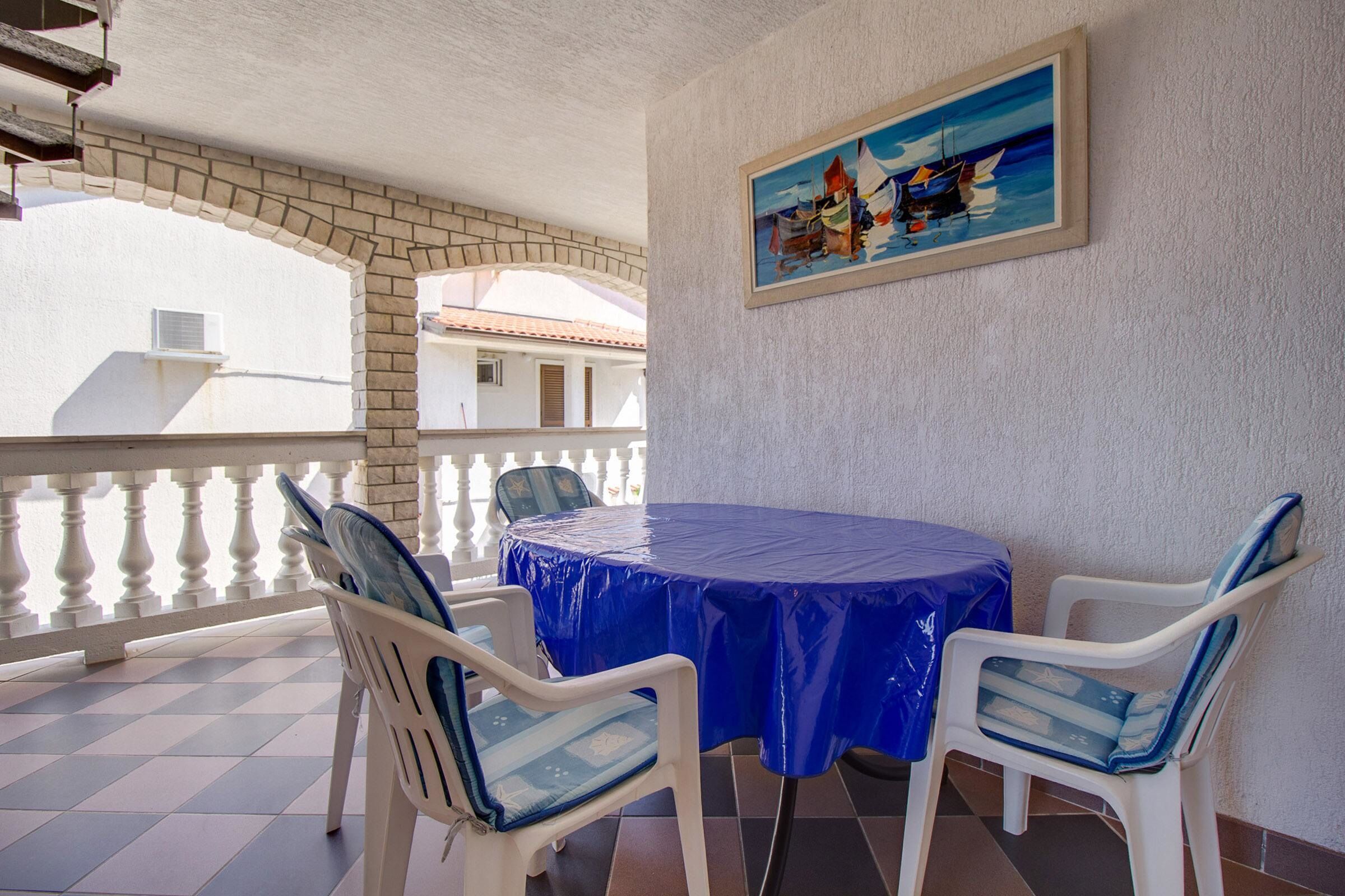 Apartments Tina 17516-A2