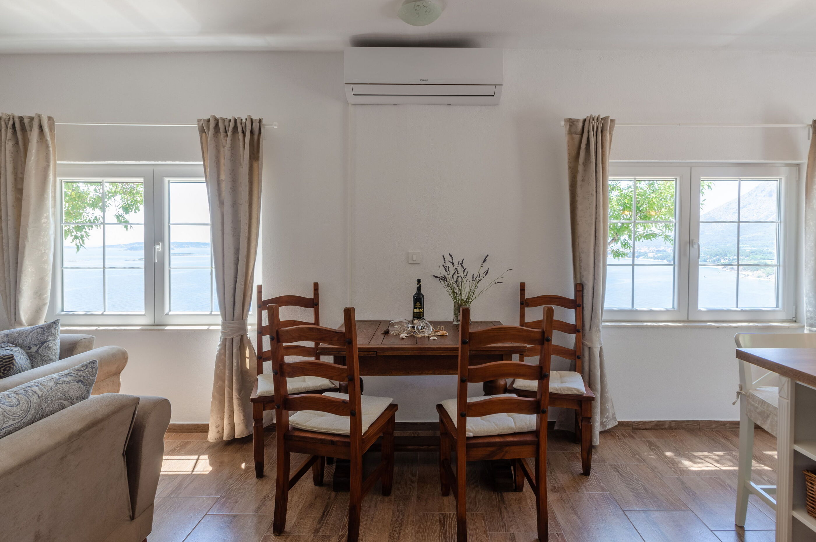 Kuća za odmor Deja Blue K1