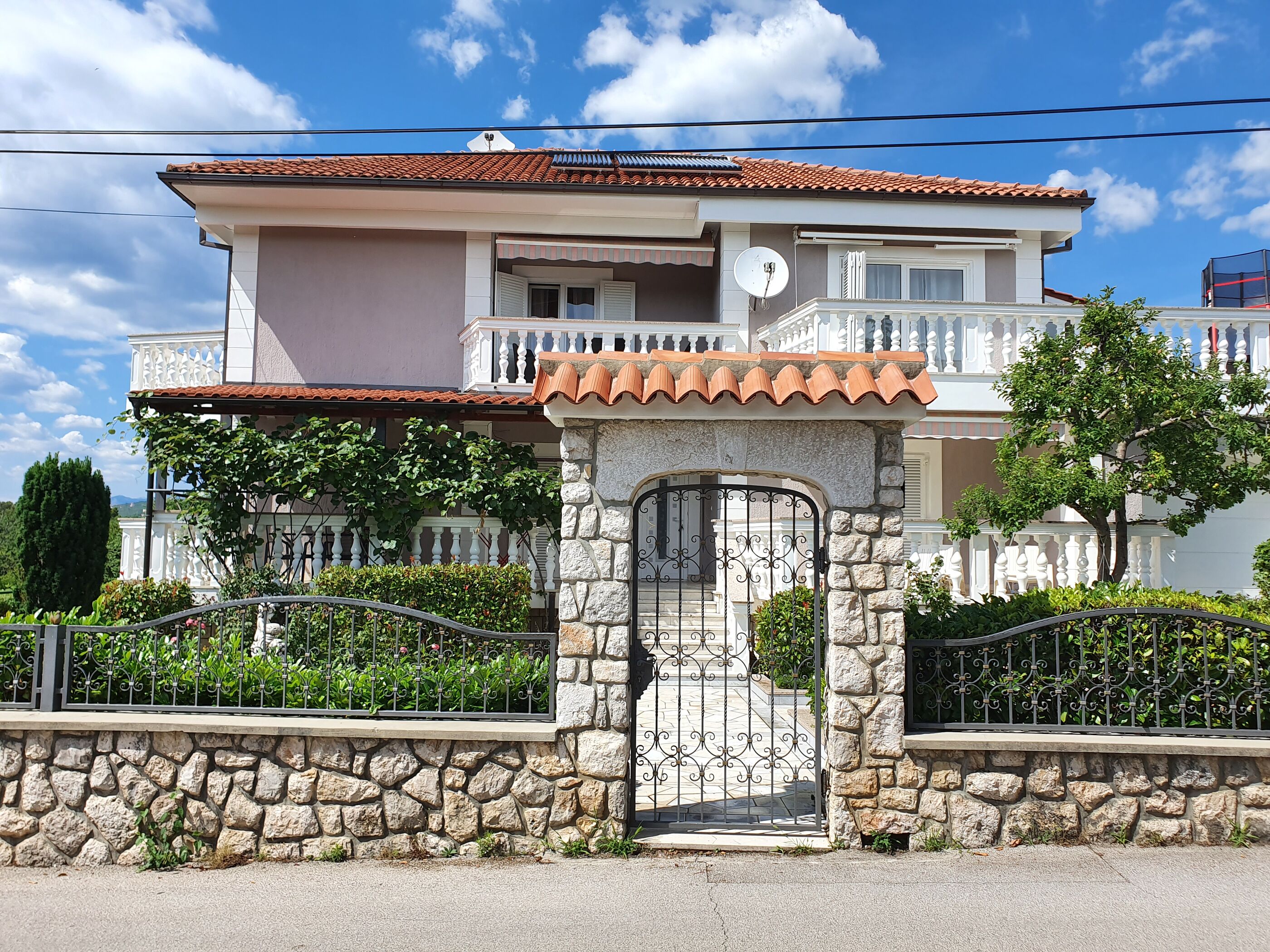 Apartments Nono 82341-A2