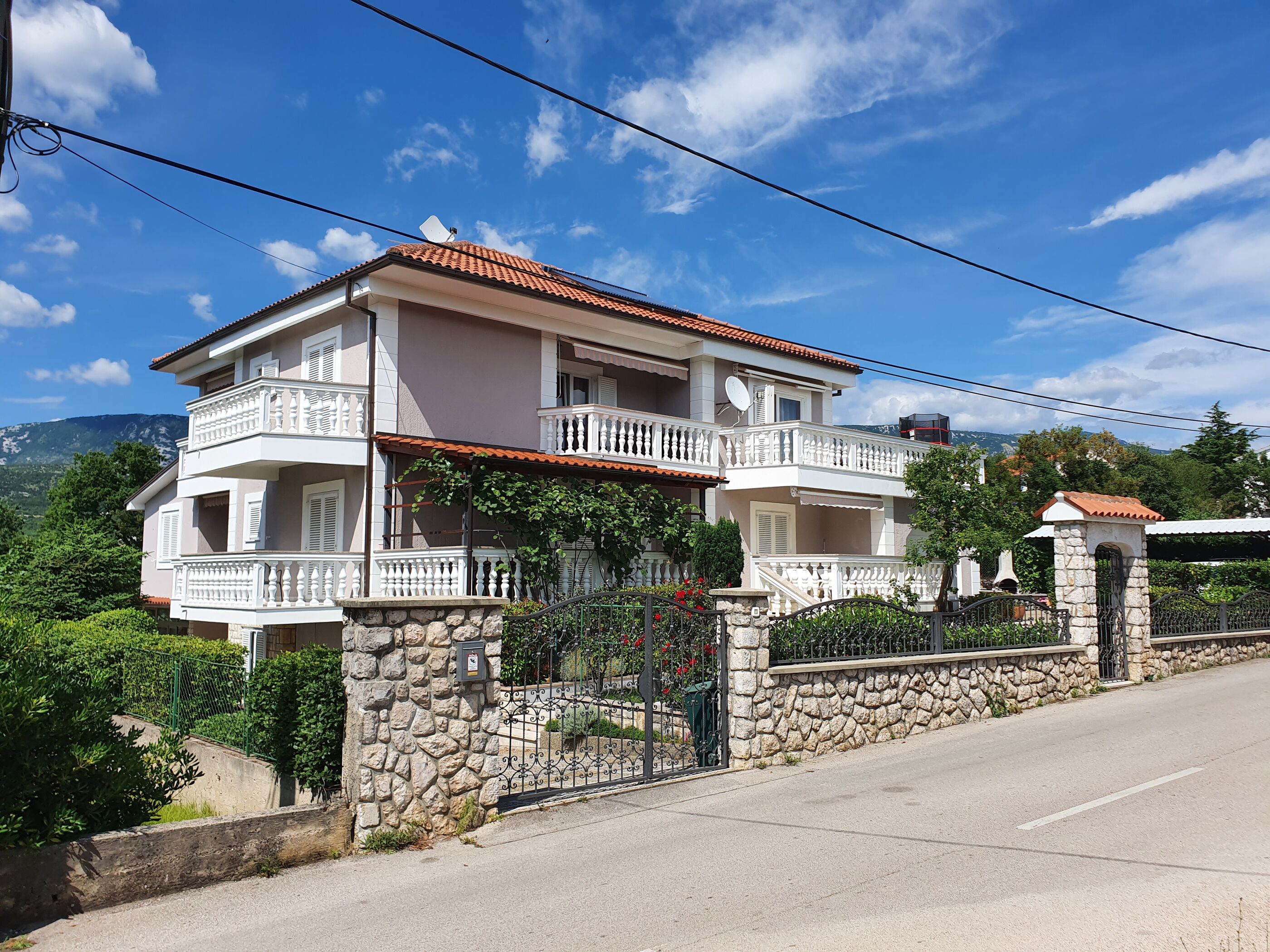Apartments Nono 82341-A2