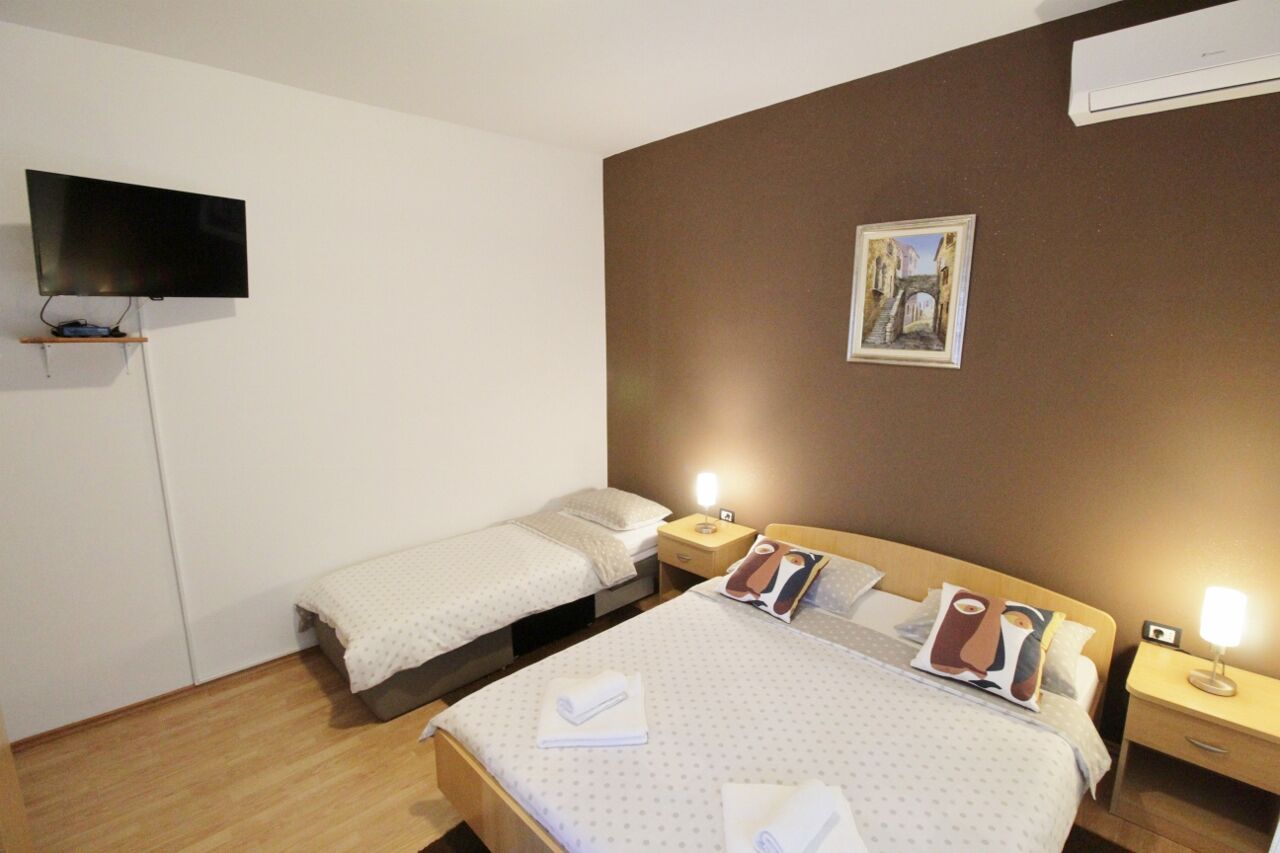 Apartments TITONEL 79159-A1