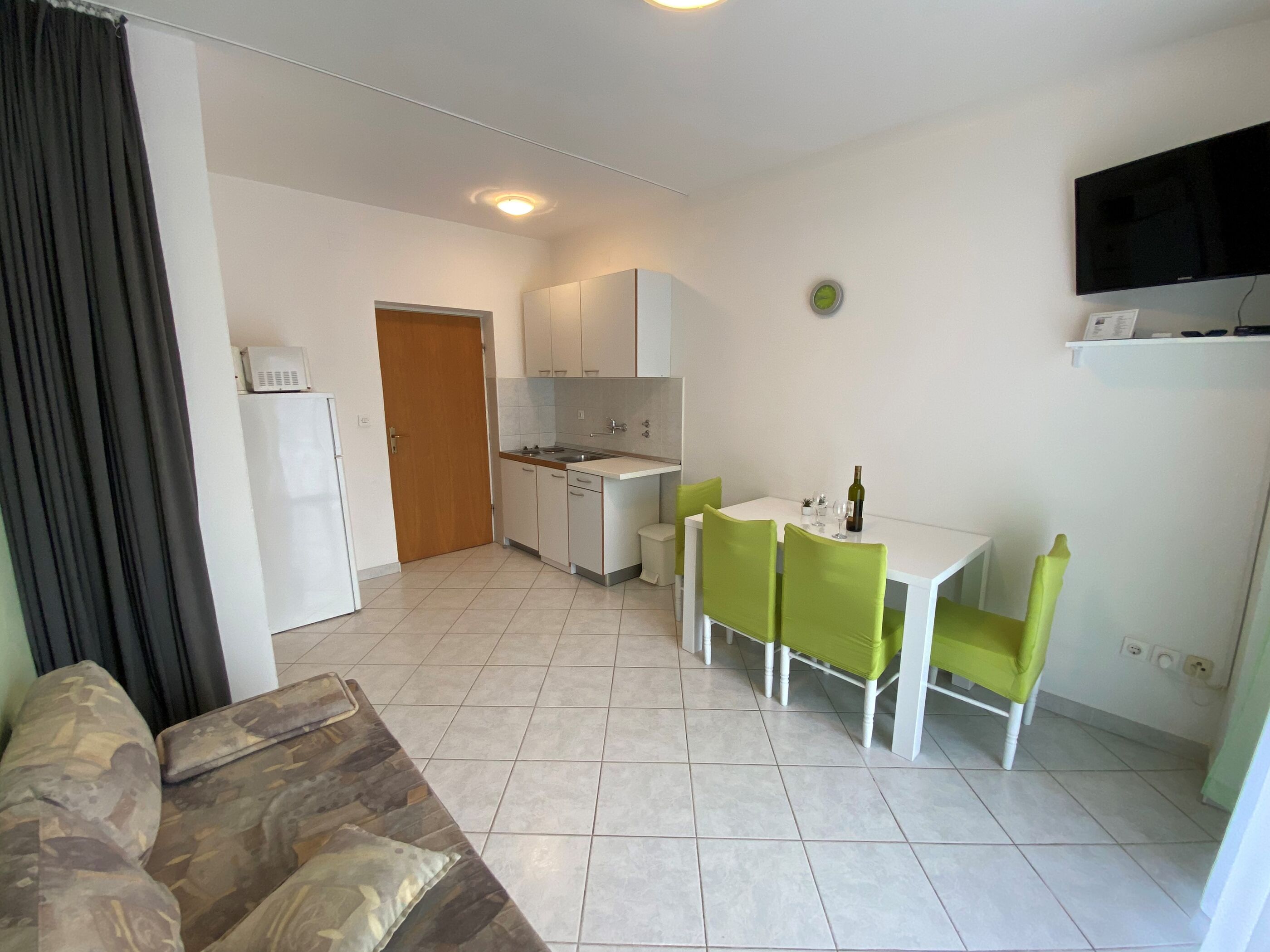 Apartments Pulić 27681-A1