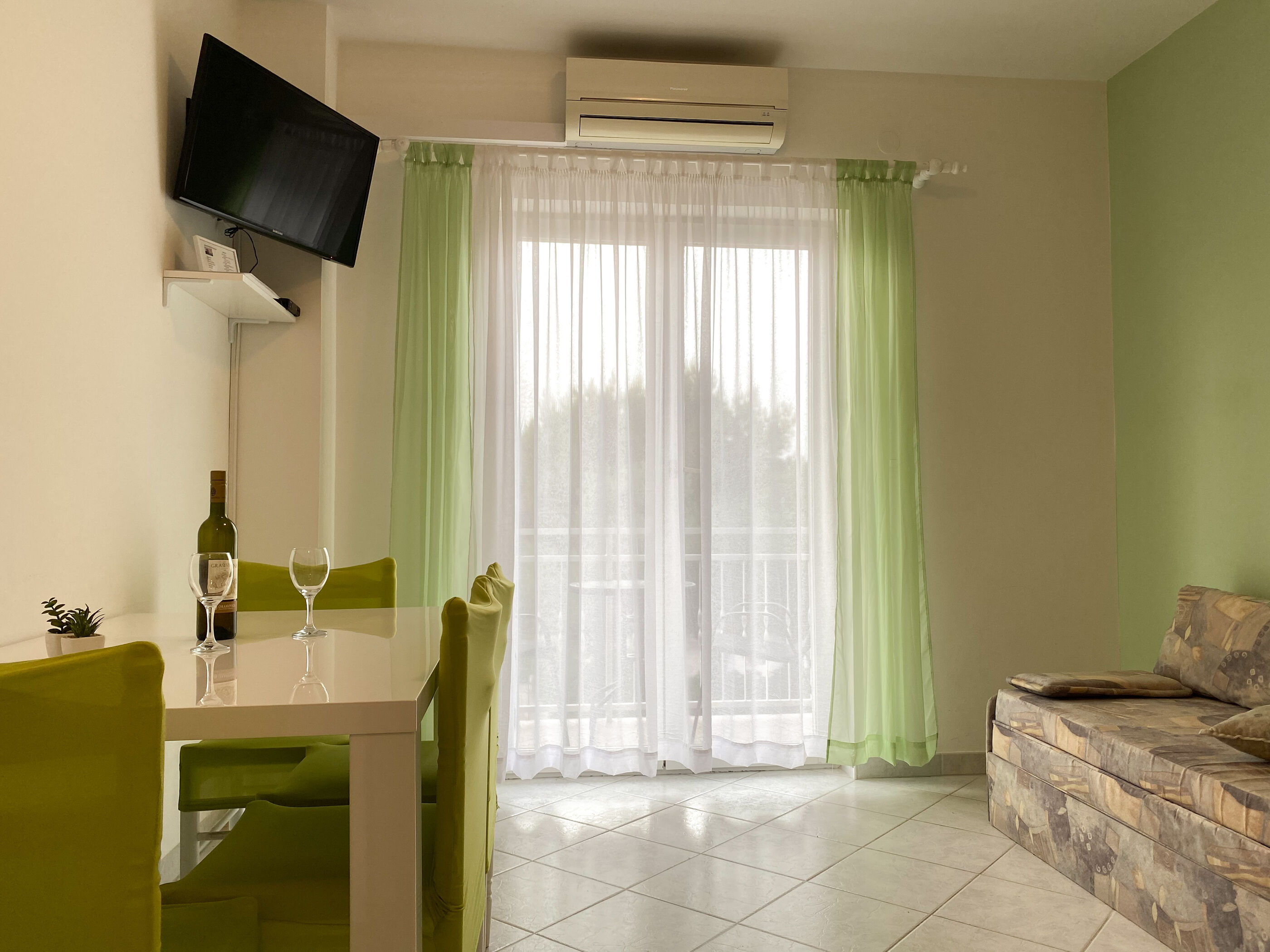 Apartments Pulić 27681-A1