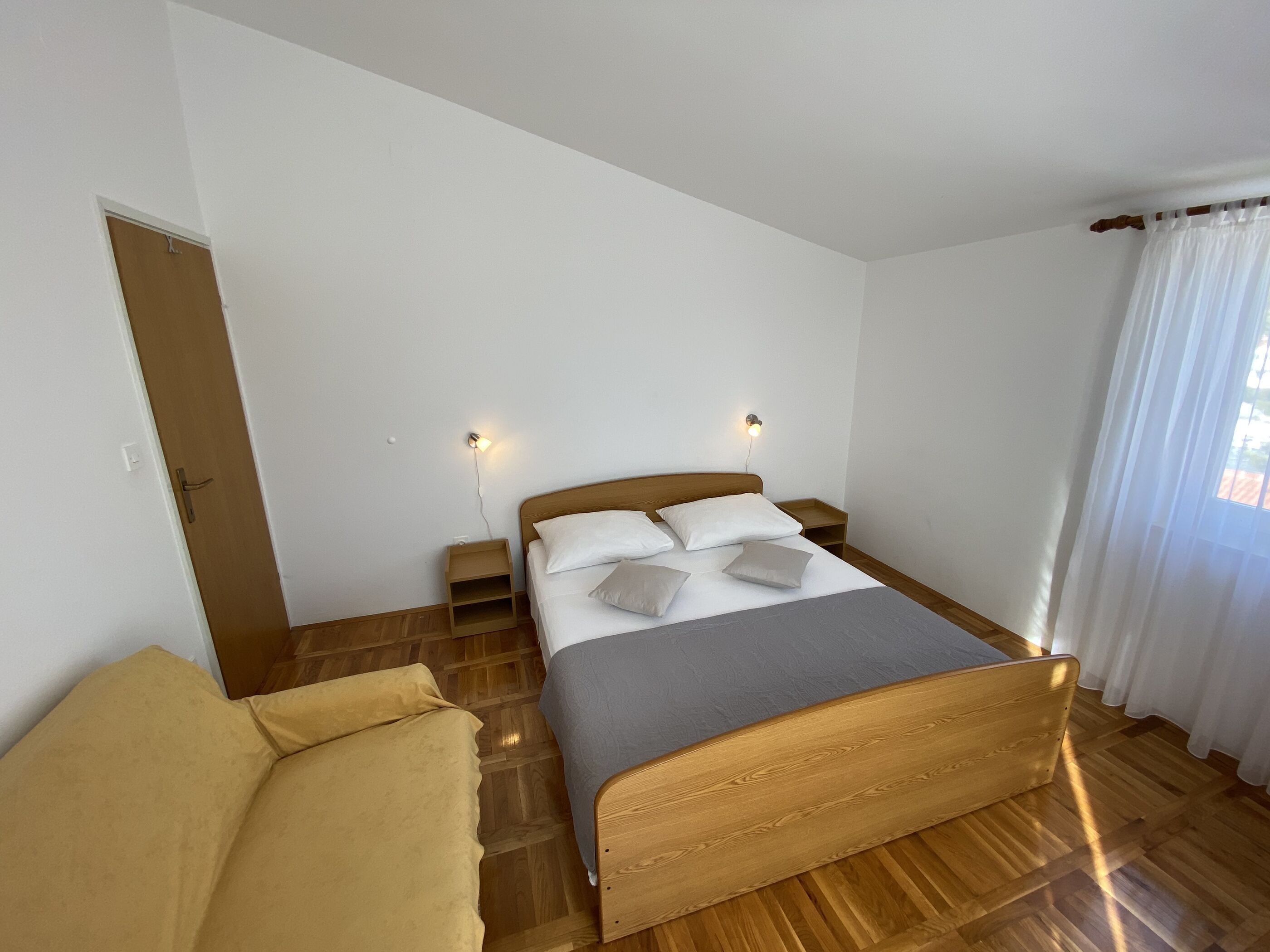 Apartments Pulić 27681-A4