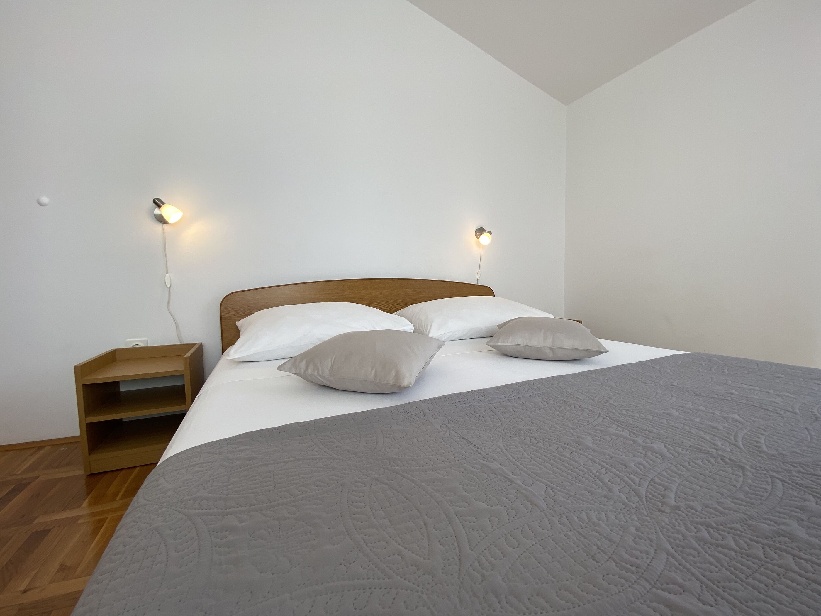 Apartments Pulić 27681-A4