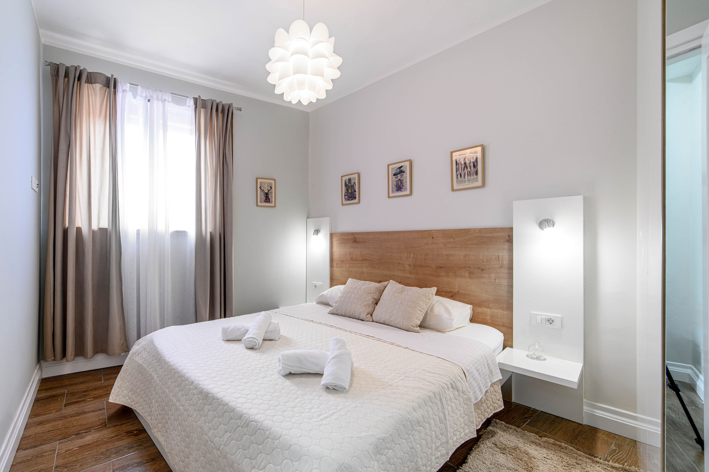 Apartments Oršula near old town 81791-A1