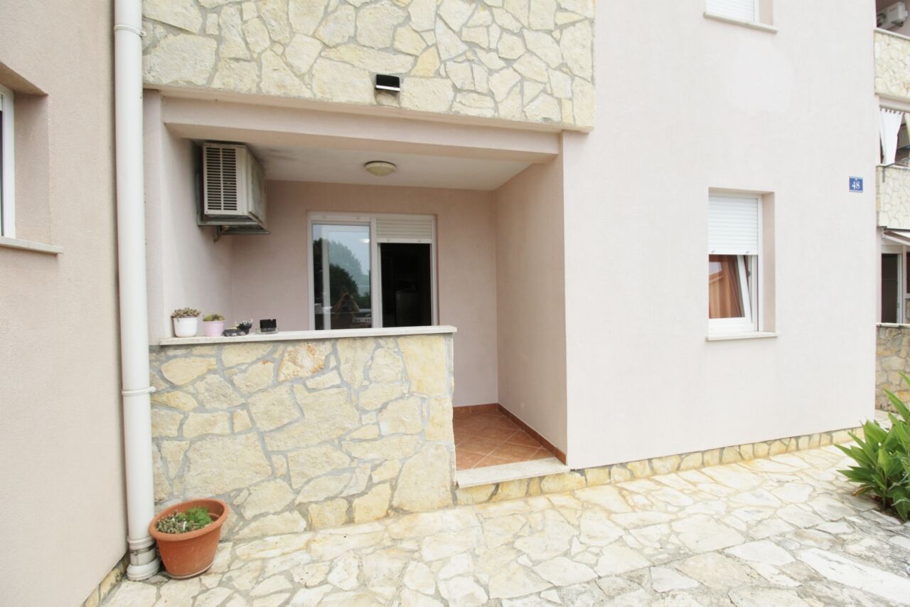 Apartment Arian Zambratija 79165-A1