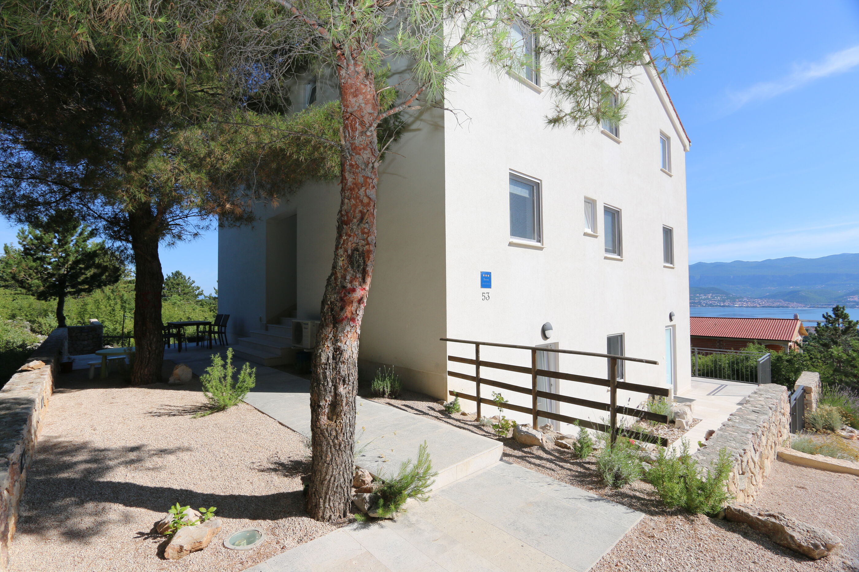 Apartments Baresic 36264-A2
