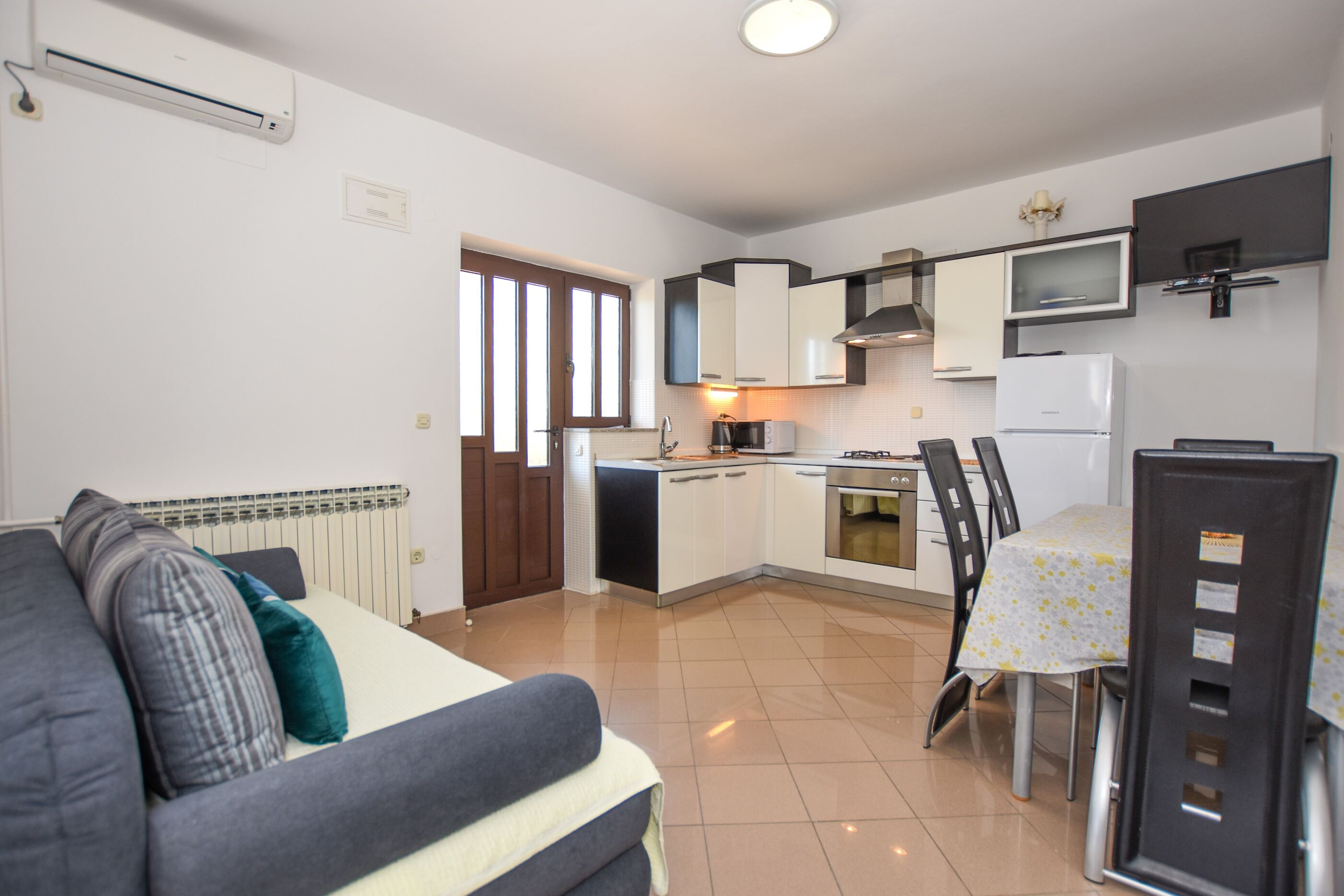 Apartments Marija 27941-A6