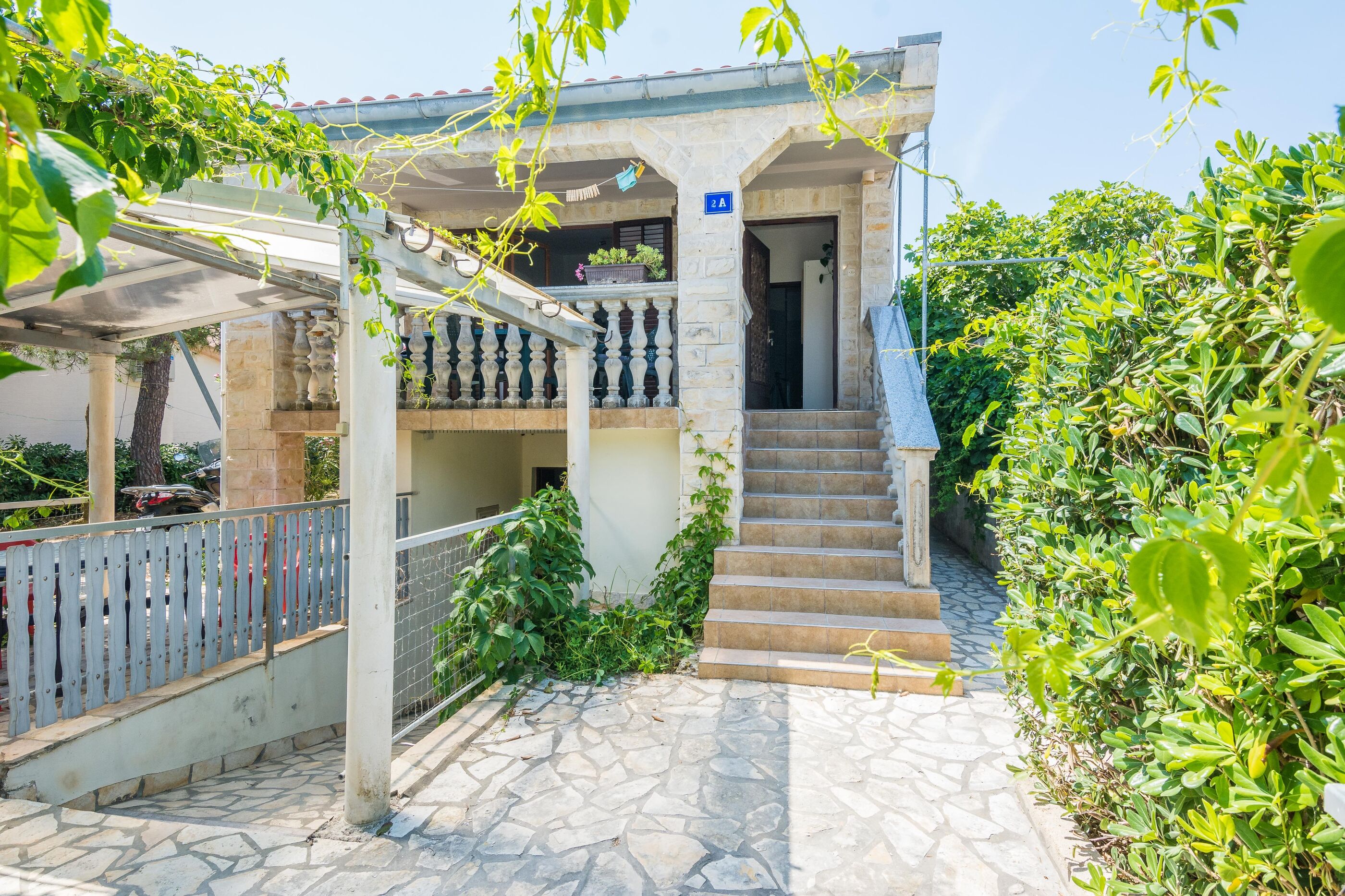 Apartments Bilic 33481-A2