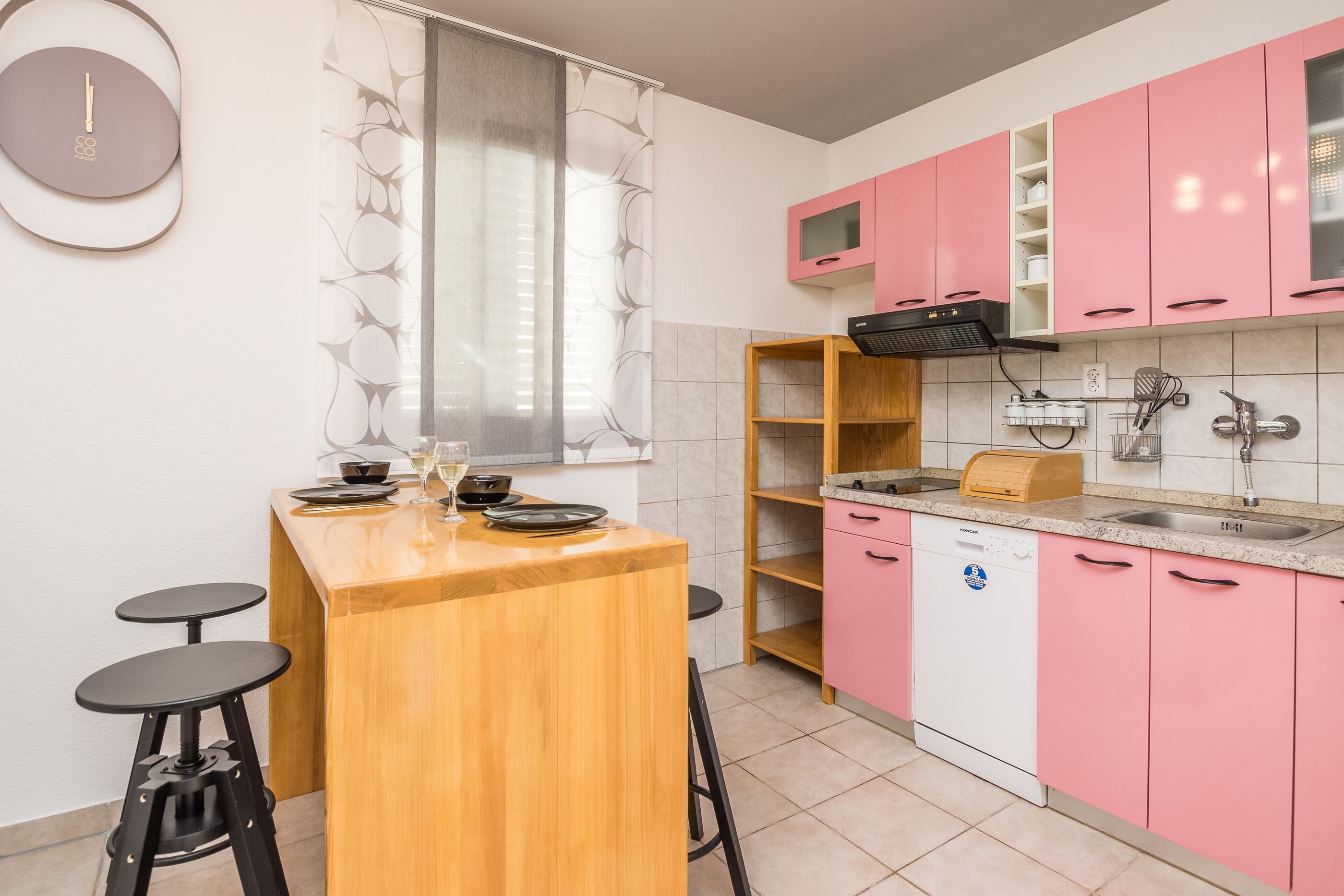 House Hukavec 72055-K1