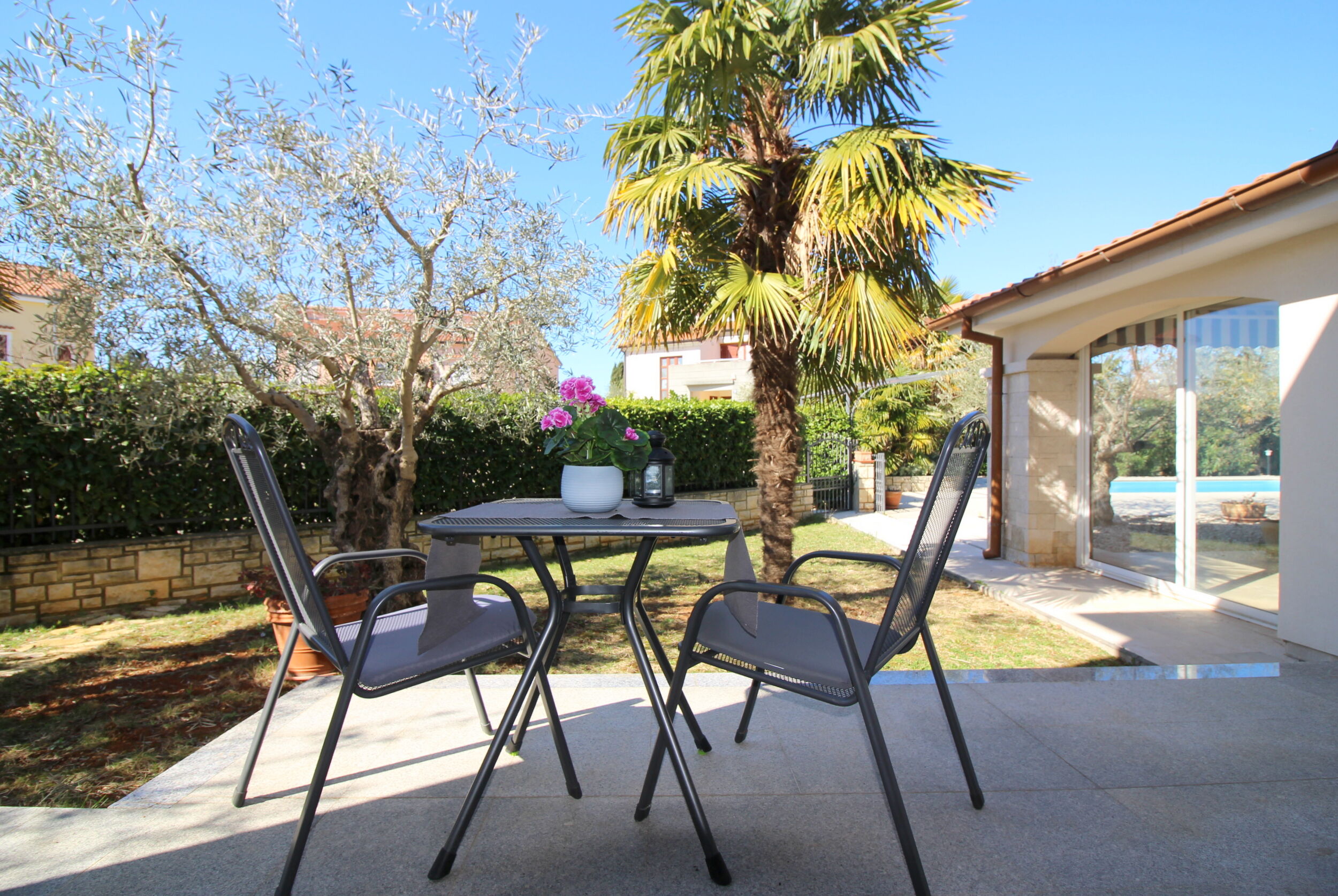 Apartment Paradiso 1 82681-A1