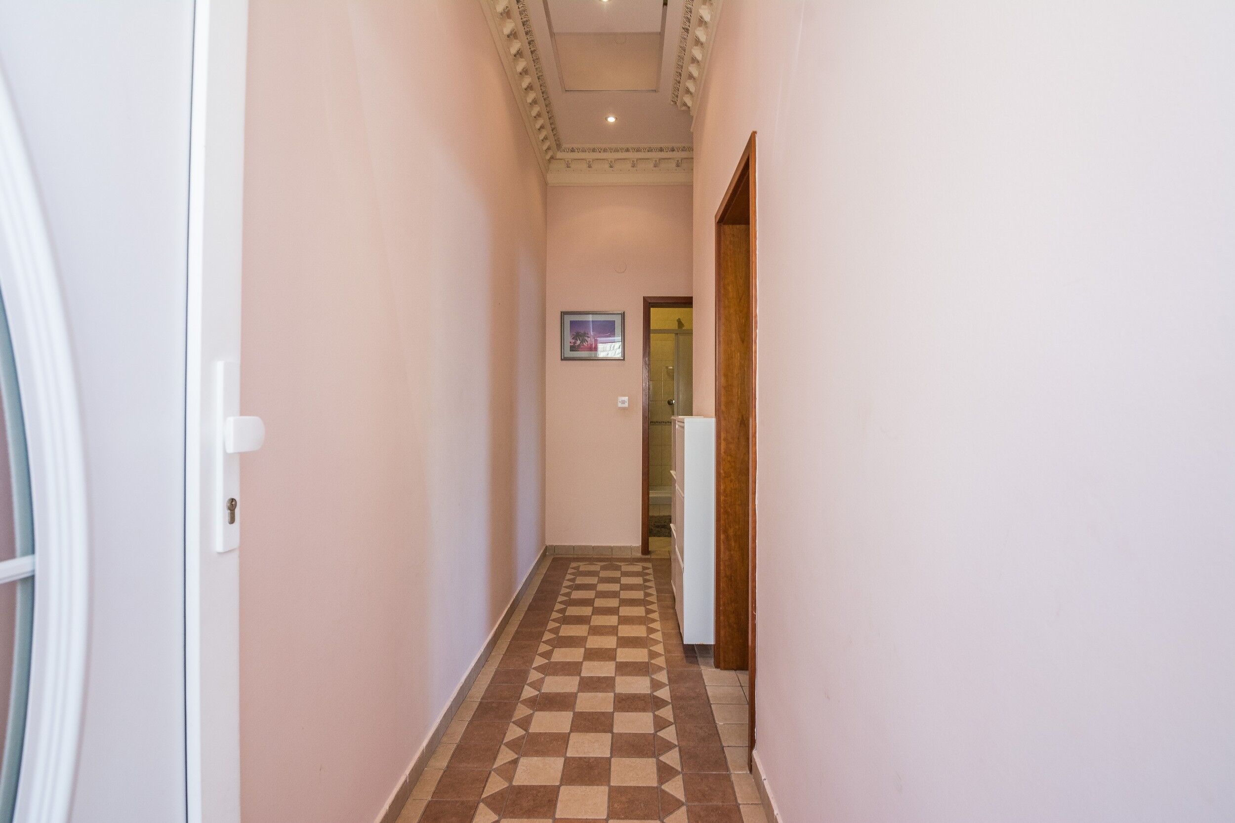Apartments Weiss 64137-A1