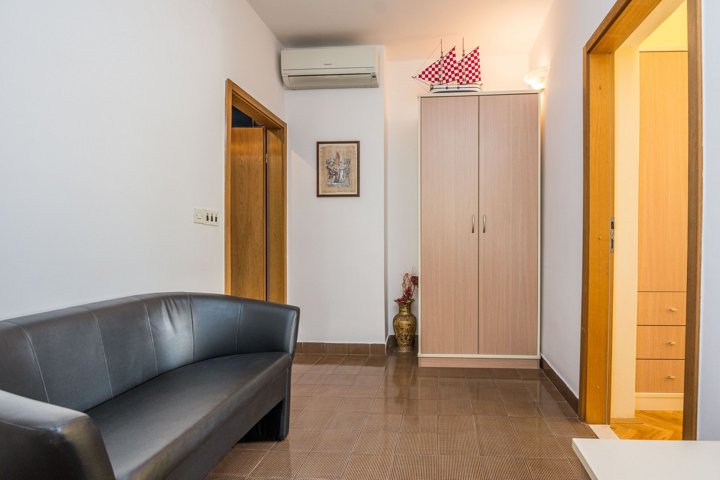 Apartments Liveric 50951-A4