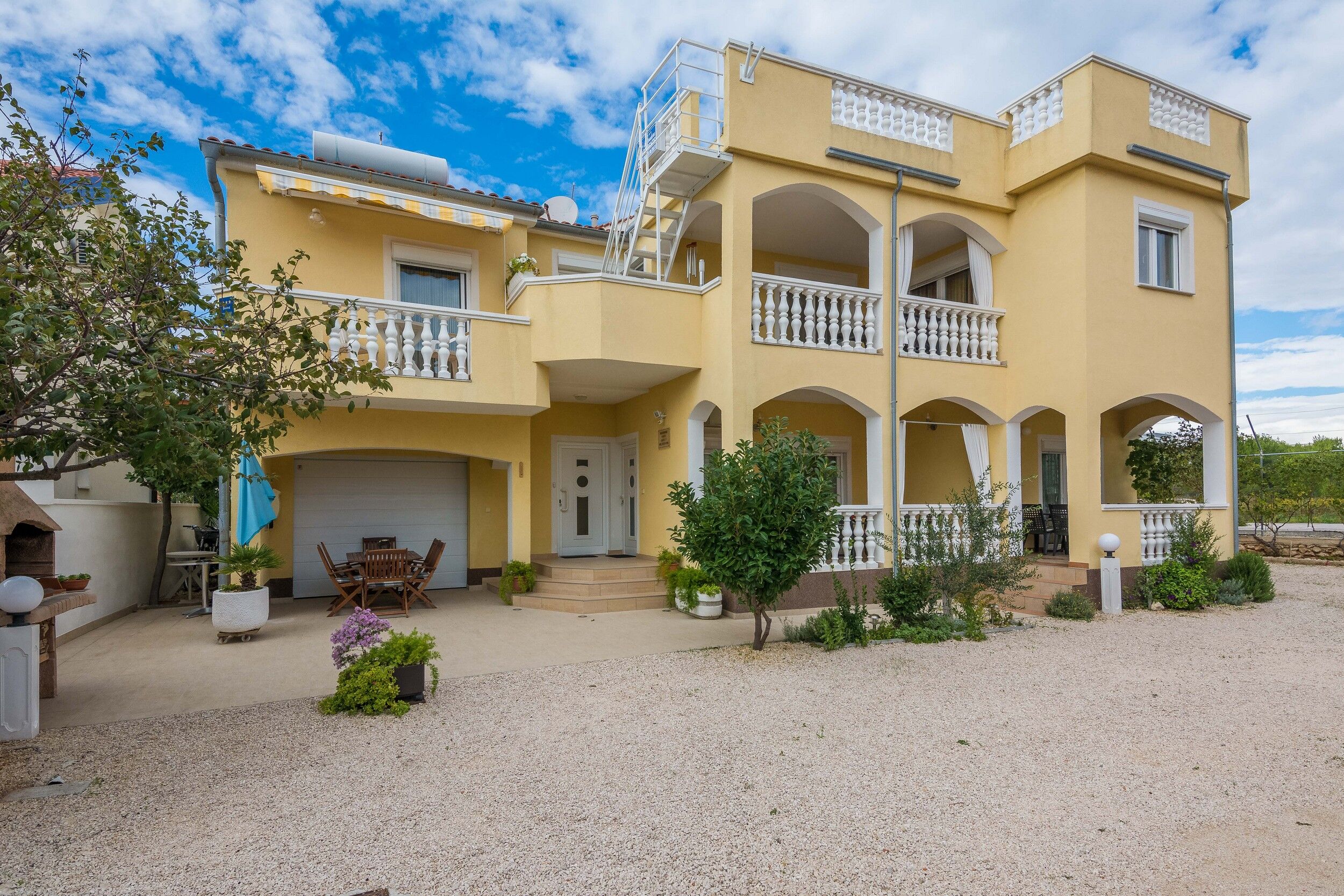 Apartments Sarlija 64139-A1