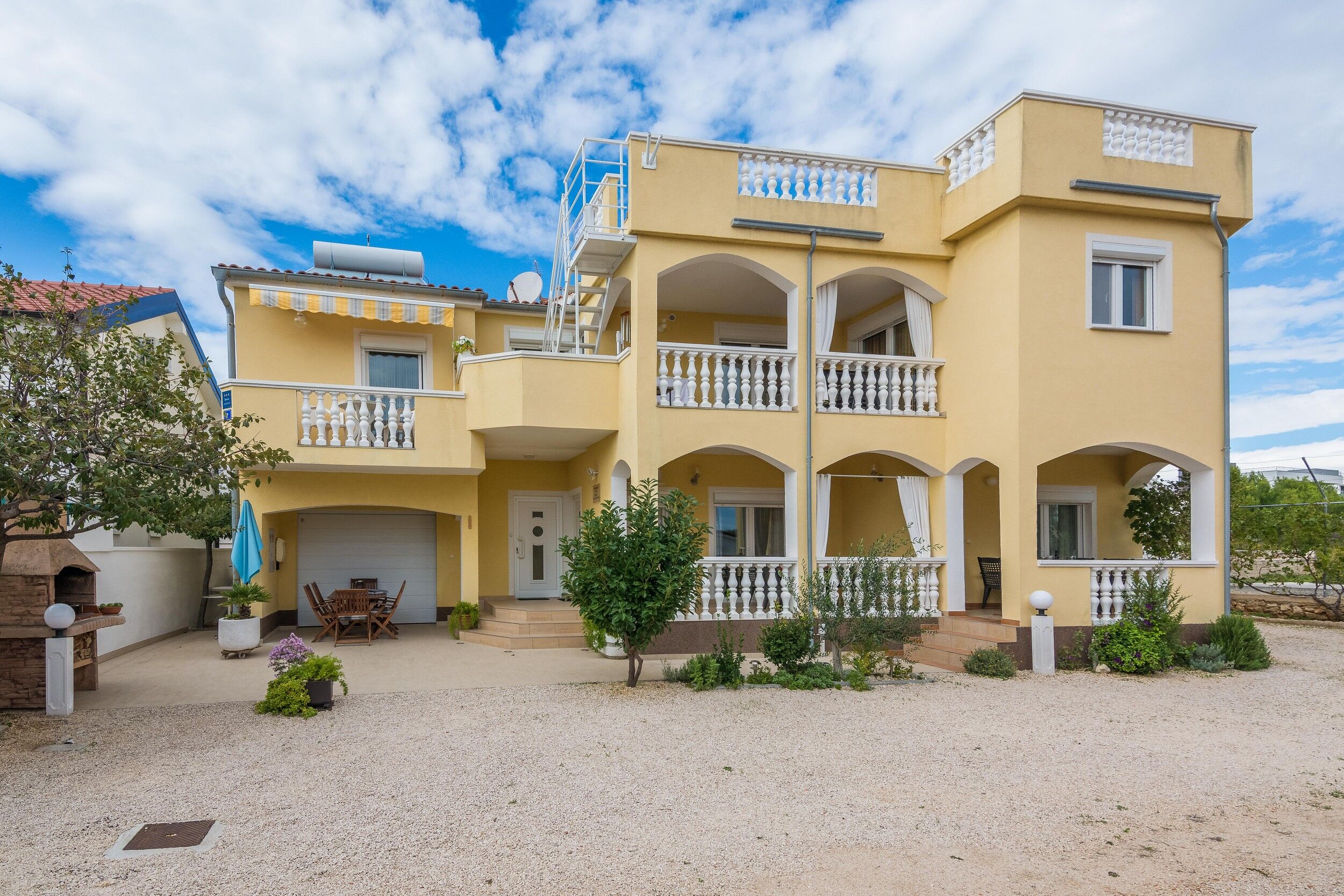 Apartments Sarlija 64139-A1