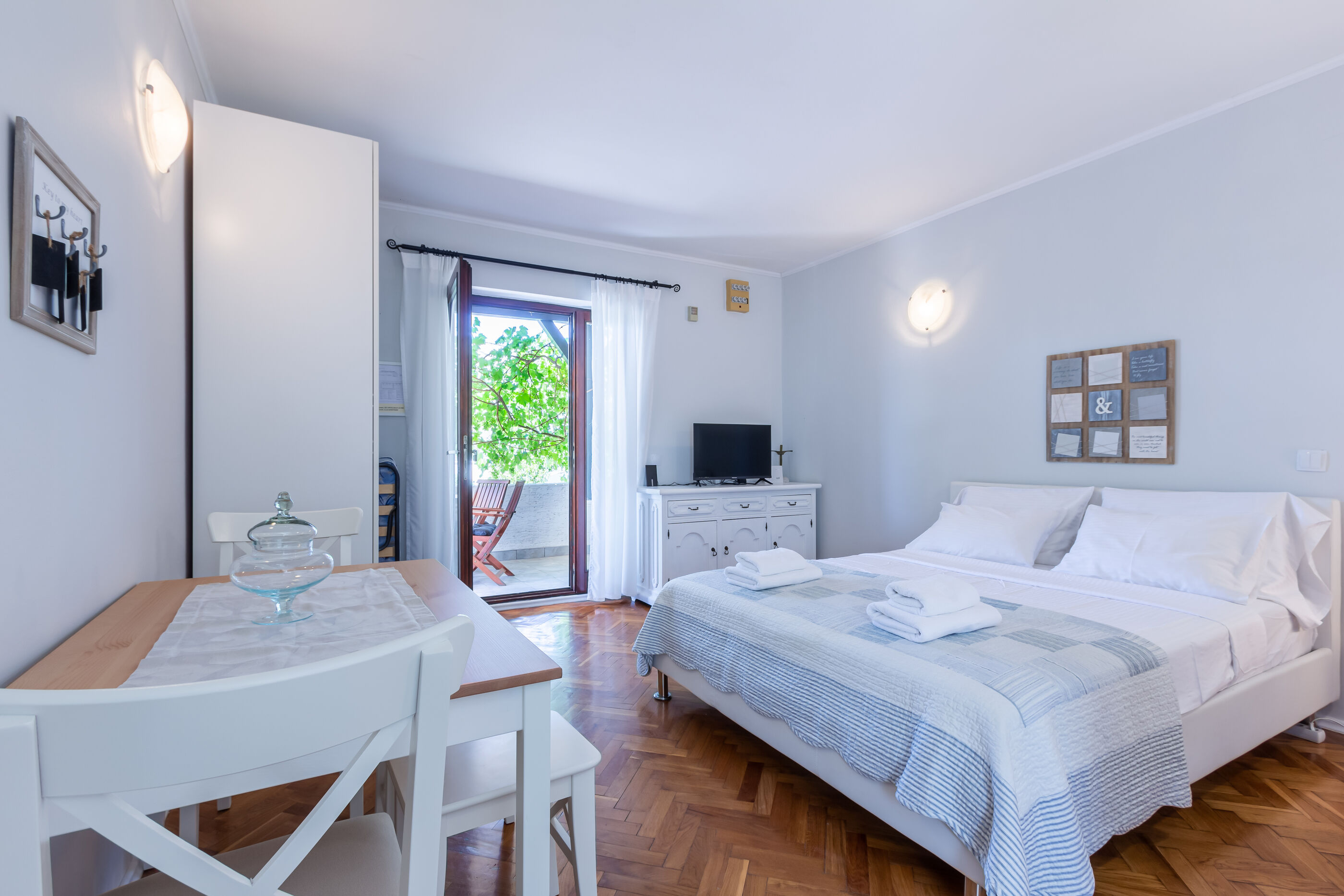 Apartments Vladan 79444-A2